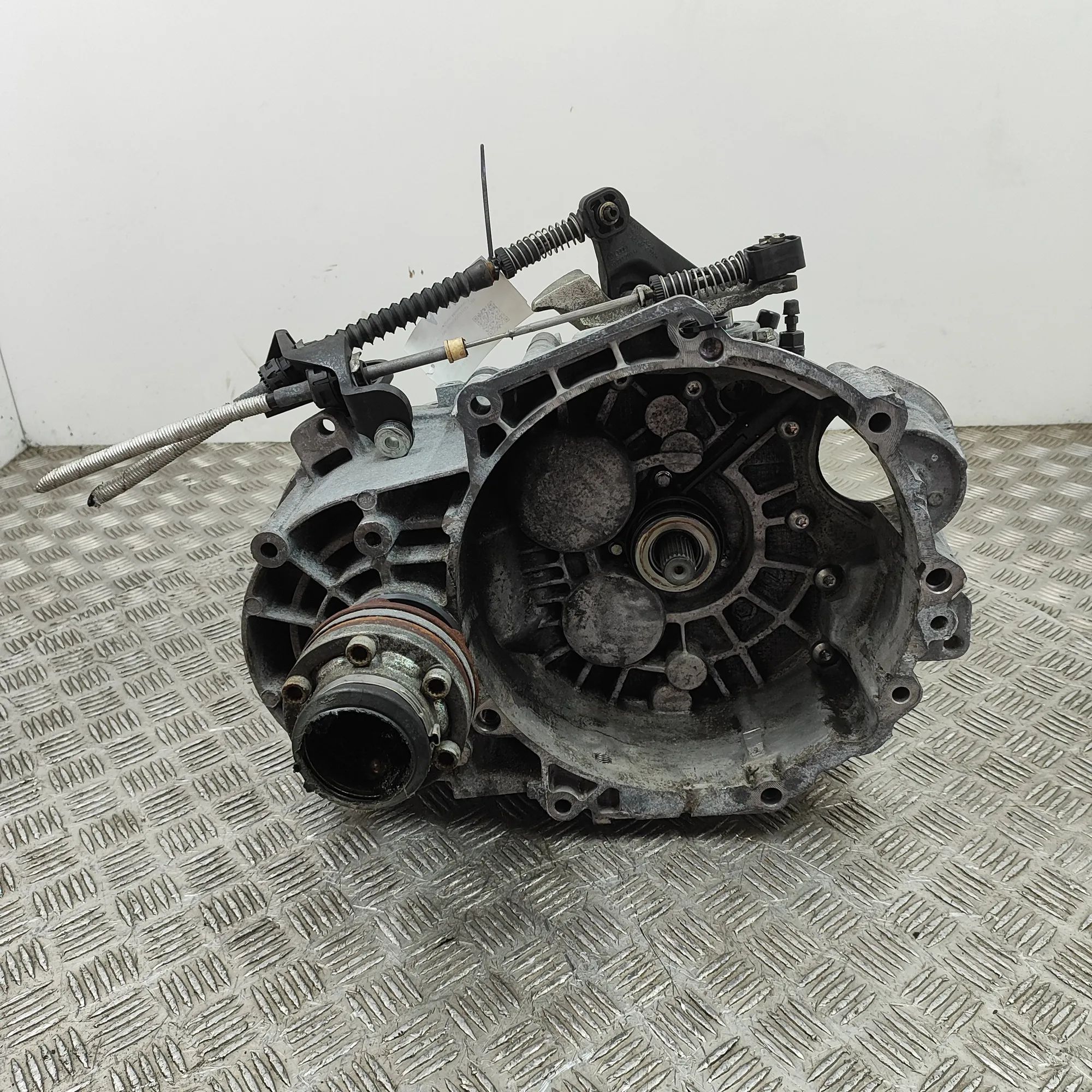 Volkswagen Scirocco Gearbox KZS Gearbox VW SCIROCCO (137, 138) (2008-2017)
...
