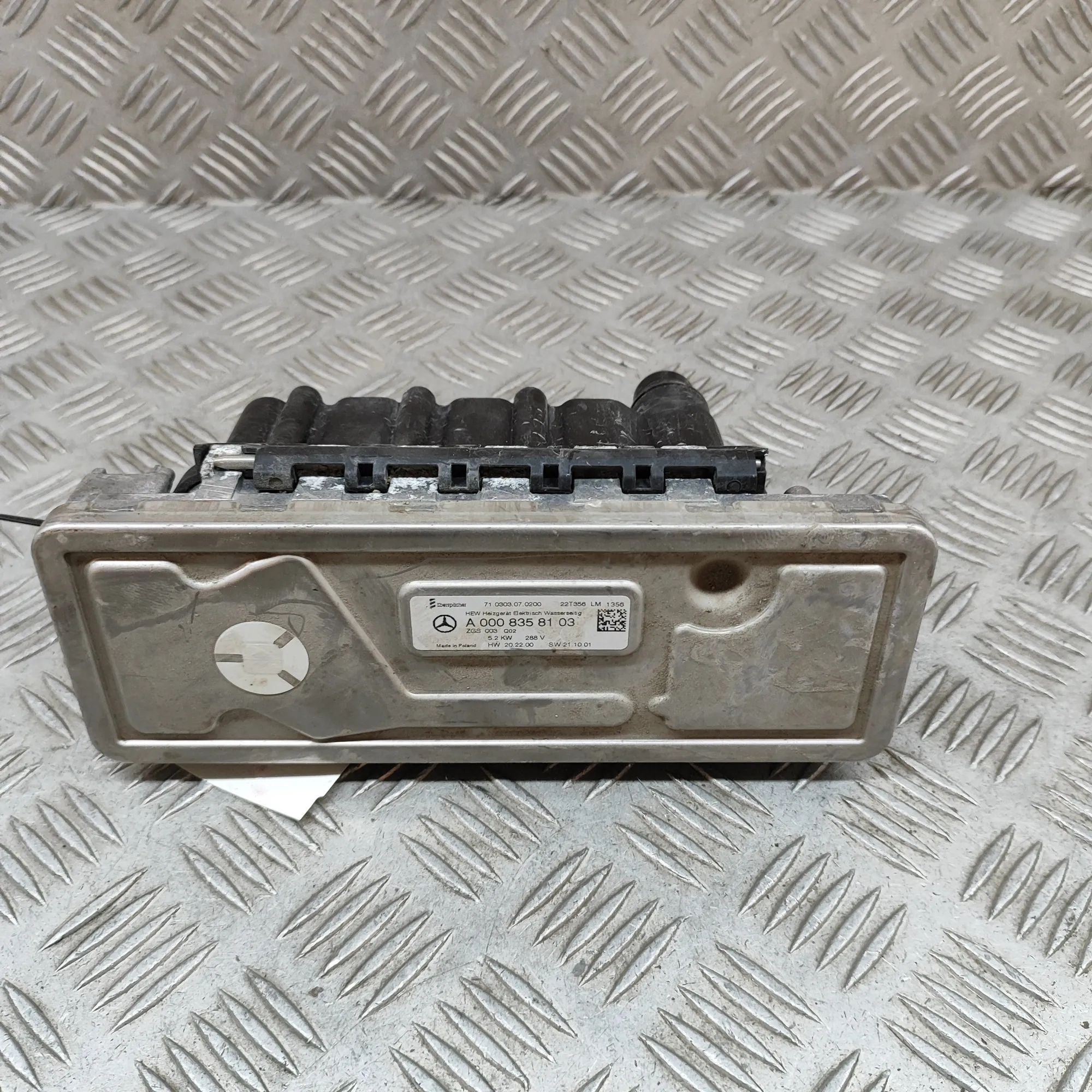 Mercedes-Benz EQS (V297 / X296) Electric Coolant Heater A0008358103 Electric Coolant Heater MERCEDES-BE...