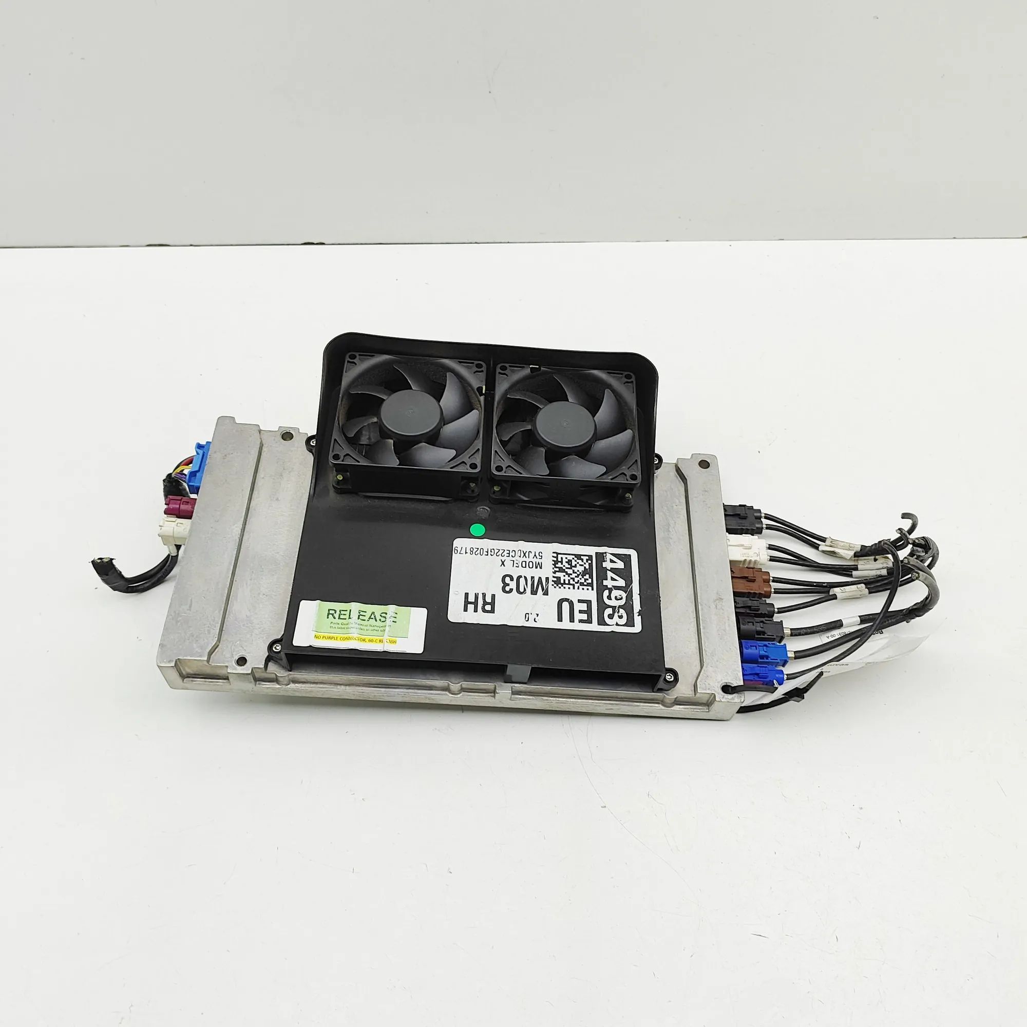 Tesla Model X Comfort Control Unit 1078321-60-C Comfort Control Unit TESLA MODEL X...
