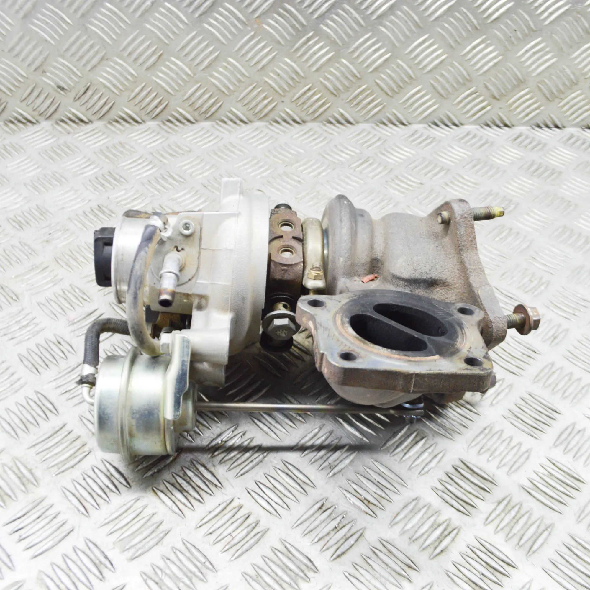 Chevrolet Camaro Turbocharger 7.03357.01, 49377-81650, 12653327, 49189-19484,...