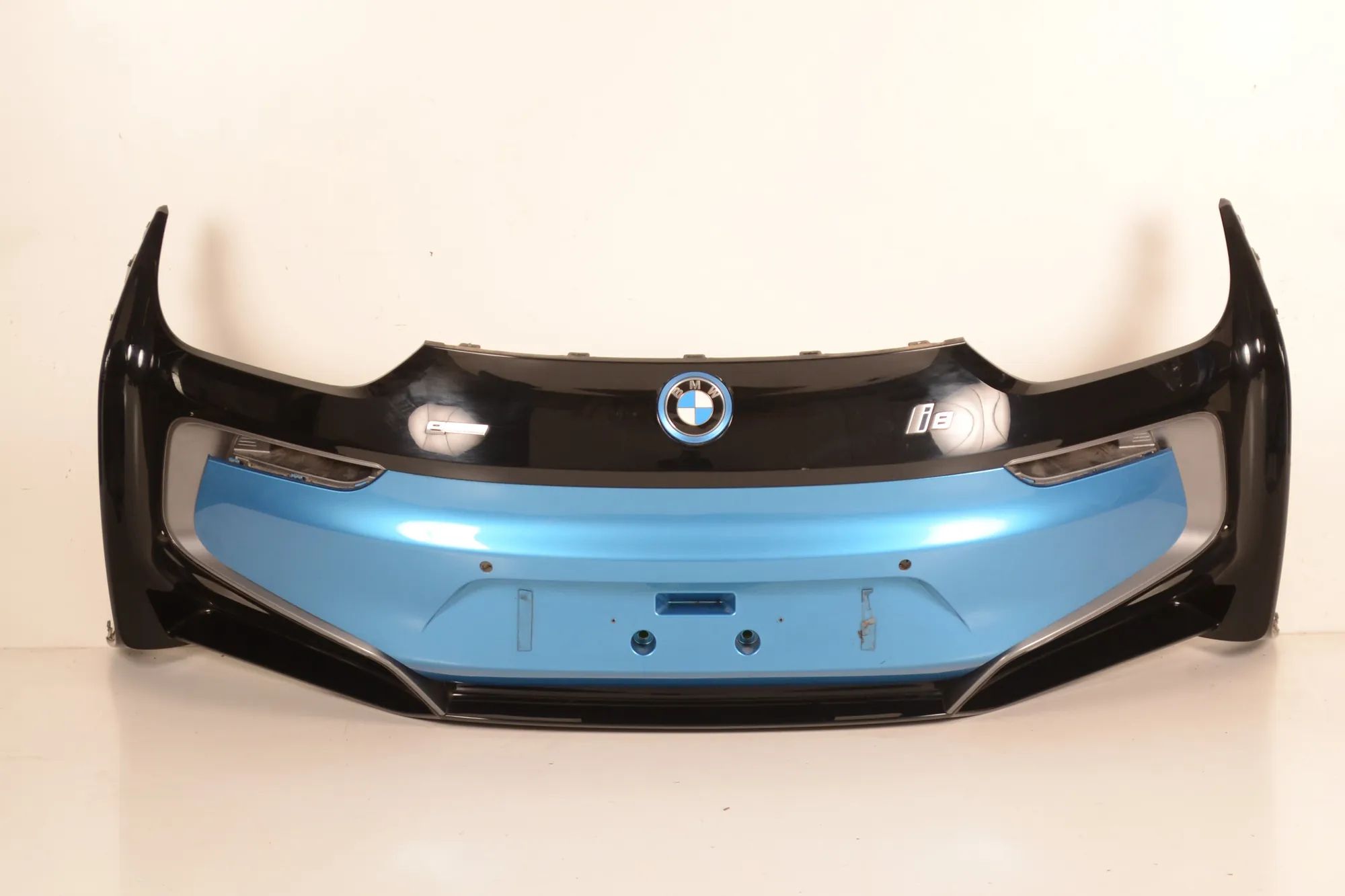 BMW i8 (l12, l15) rear bumper Rear Bumper BMW I8 (I12) (2014-2020)

Generatio...