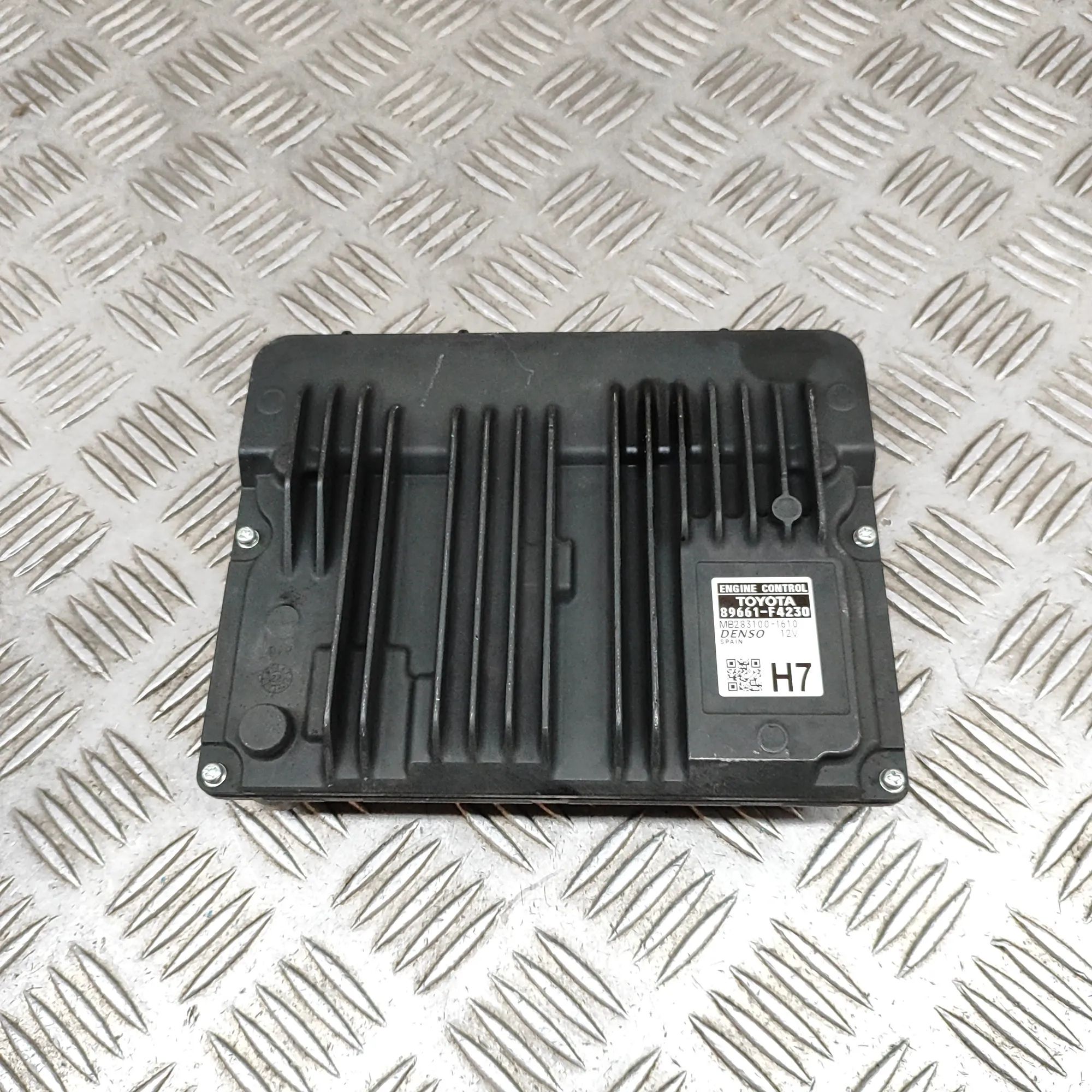 Toyota C-HR Engine Control Unit MB283100-1610, 89661-F4230 Engine Control Unit ...