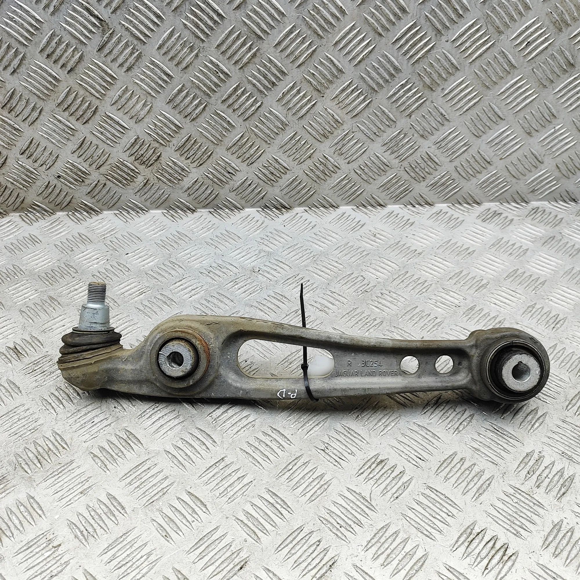 Land Rover Defender Front Right Straight Control Arm LPLA-3C254-AD Front Right Straight Control Arm ...