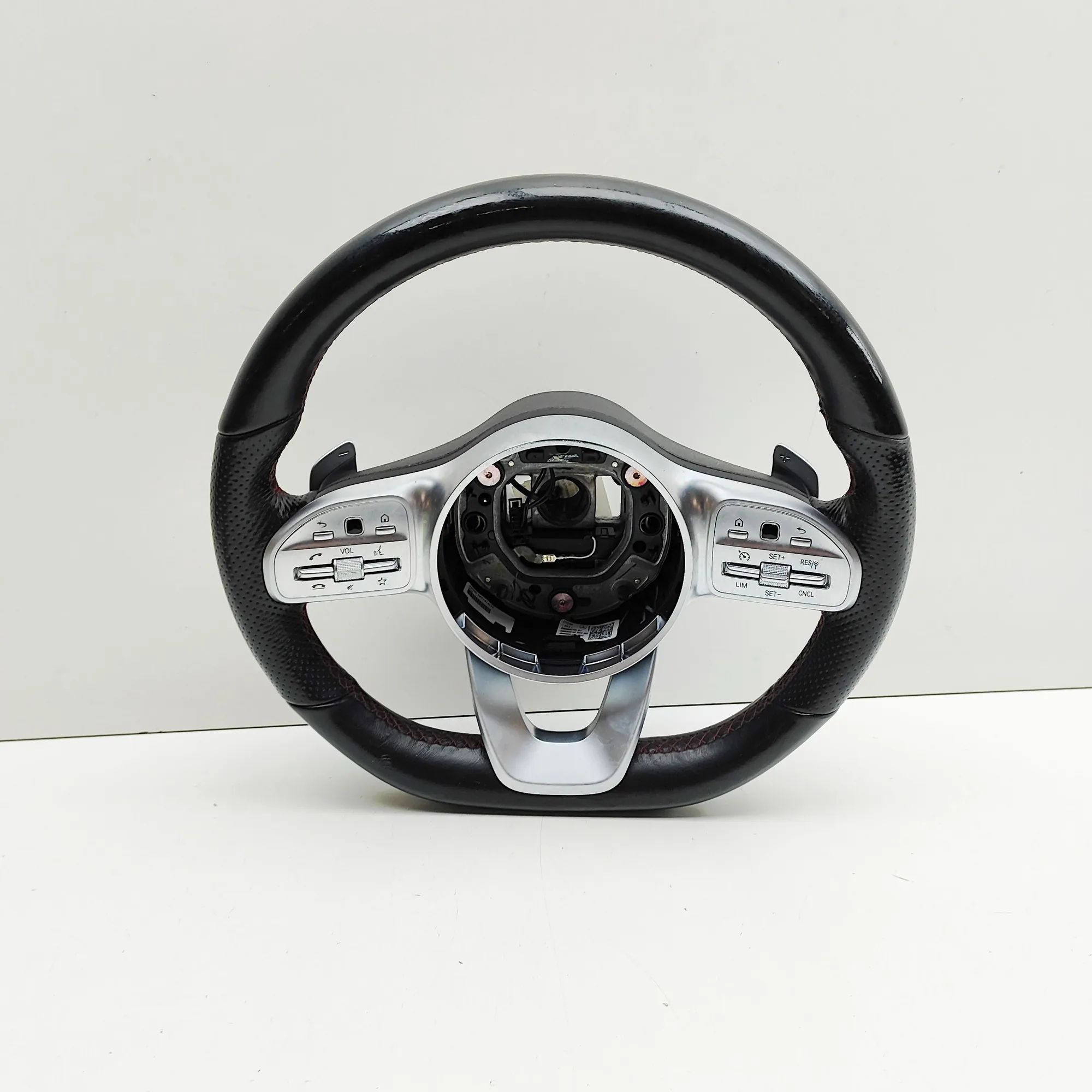 Mercedes-Benz GLB / EQB (X247) steering wheel A0004609102, A0050004799 Steering Wheel MERCEDE...