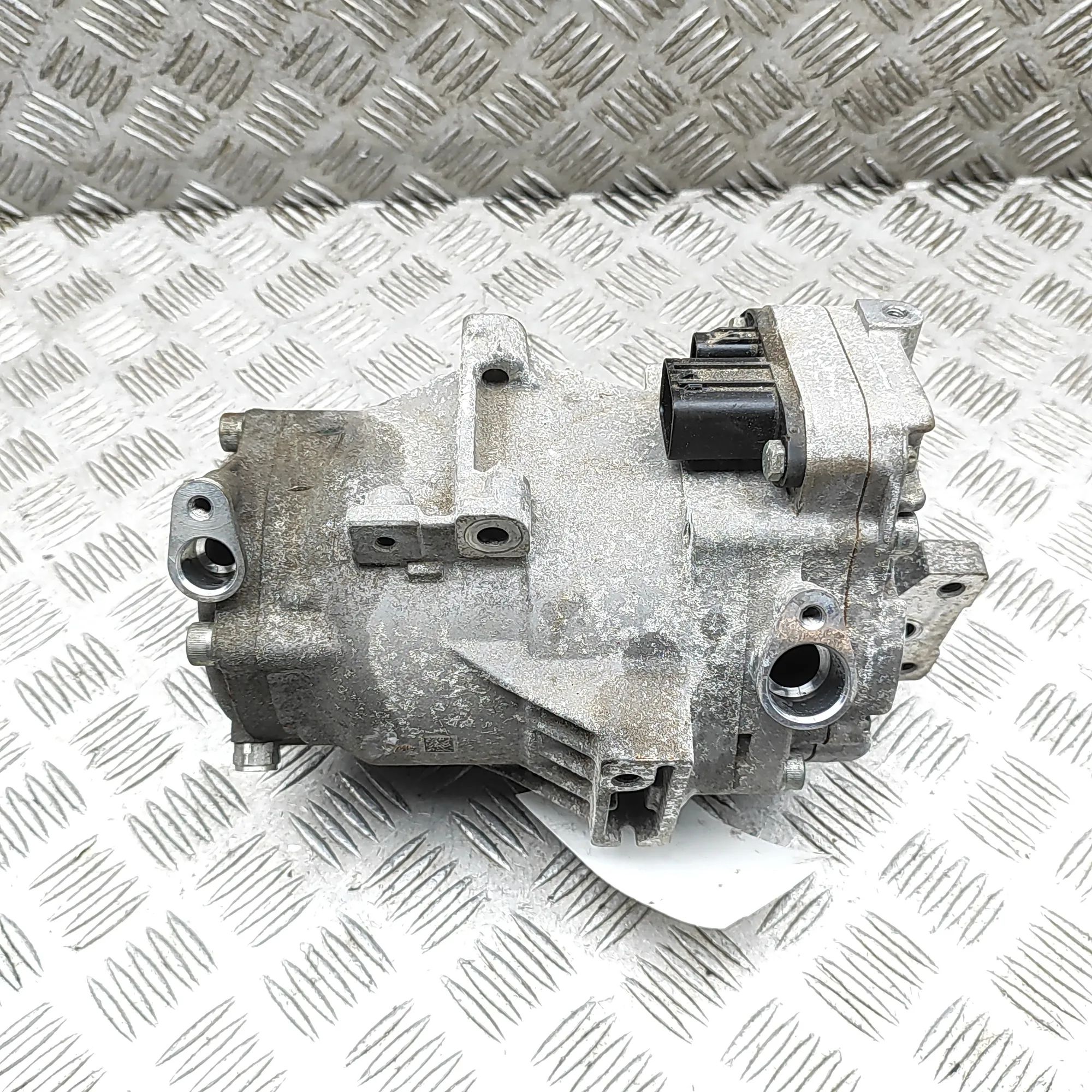 Nissan Leaf Air Condition A/C Pump 92600-5SA0B Air Condition A/C Pump NISSAN LEAF ...