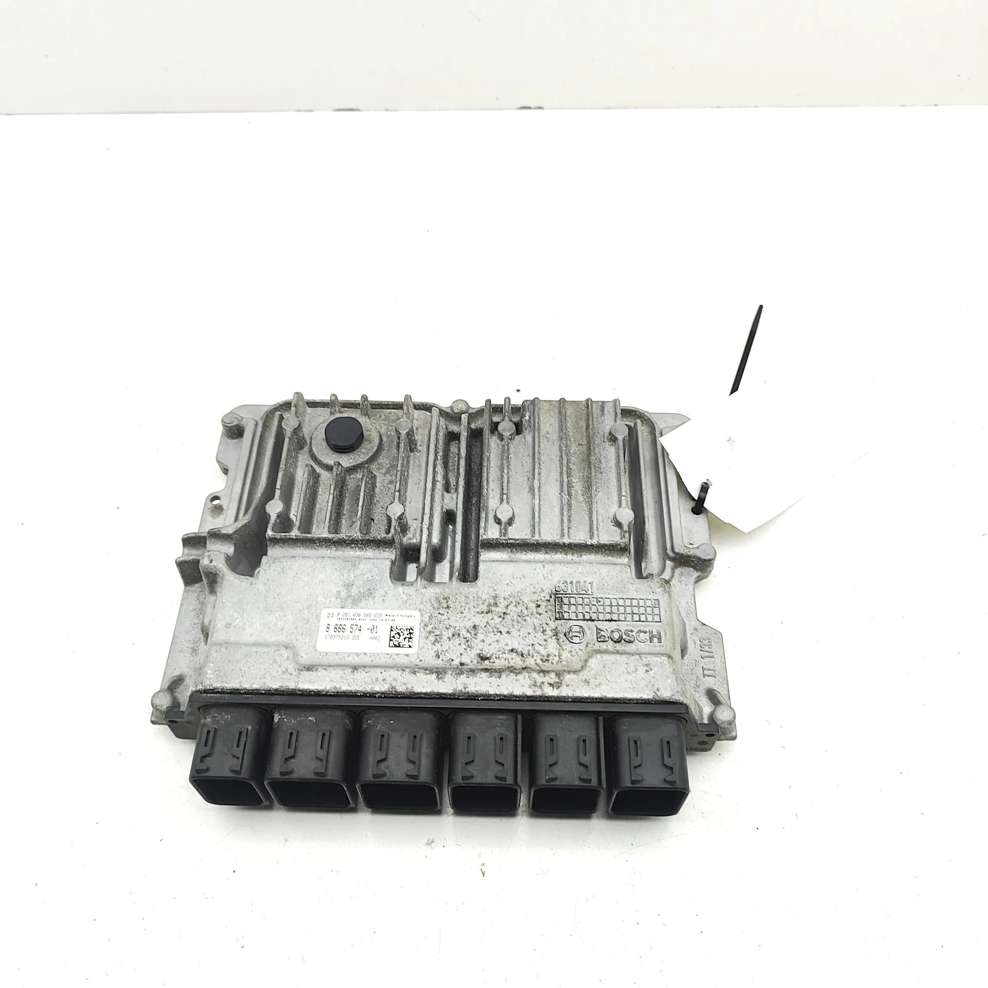 BMW X4 (G02) Engine Control Unit 9886574 Engine Control Unit BMW X4 (G02, F98) (...