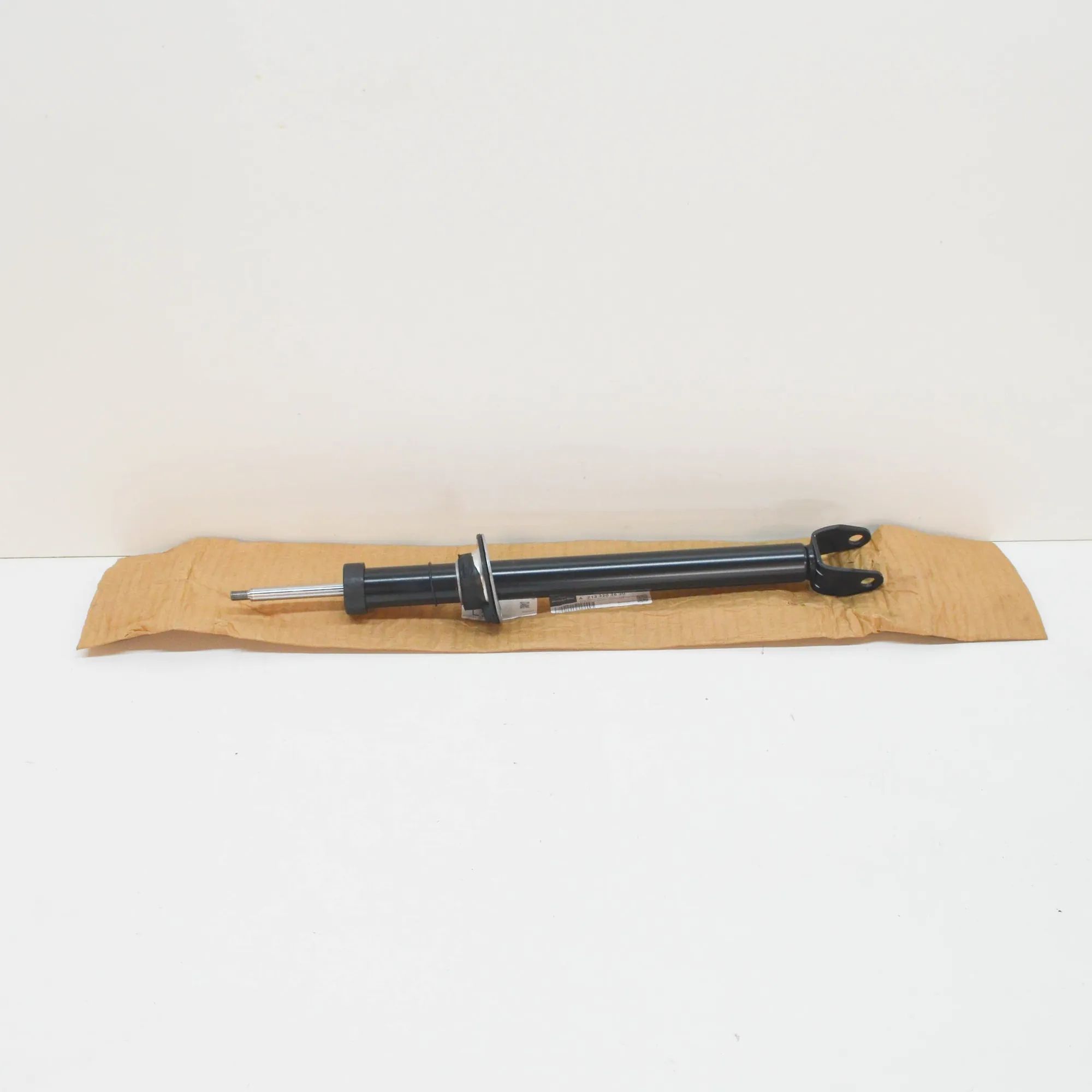 Mercedes-Benz A (W176) Front Right Shock Absorber A2133203630 Front Right Shock Absorber MERCEDES...