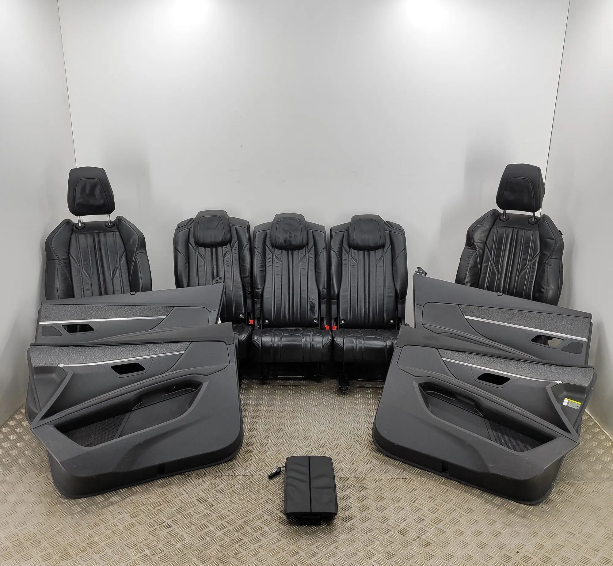 Peugeot 5008 Interior Seats W/ Door Cards Kit 98164834AU, 98171648AU, 98171621AU, 9810060277,...