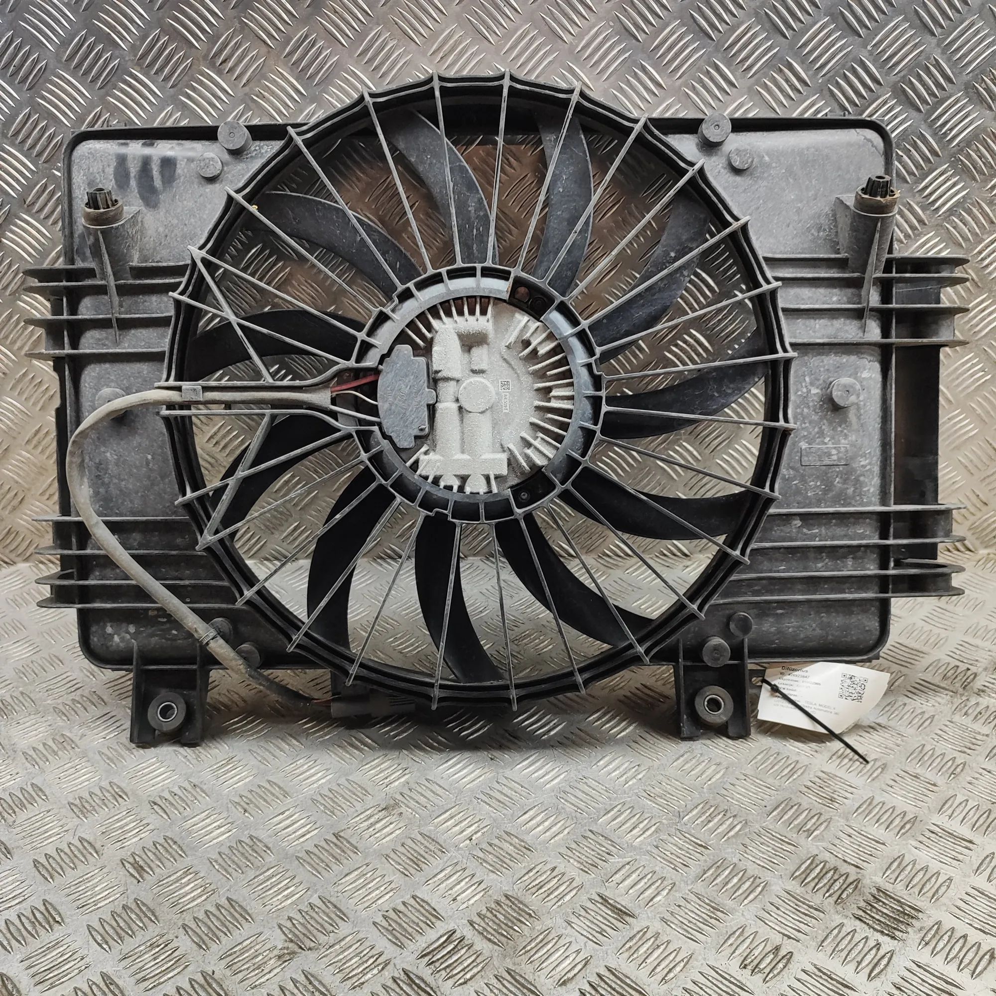 Tesla Model X Engine Cooling Fan Shroud 1A0212890000, 1031401-00-E Engine Cooling Fan S...