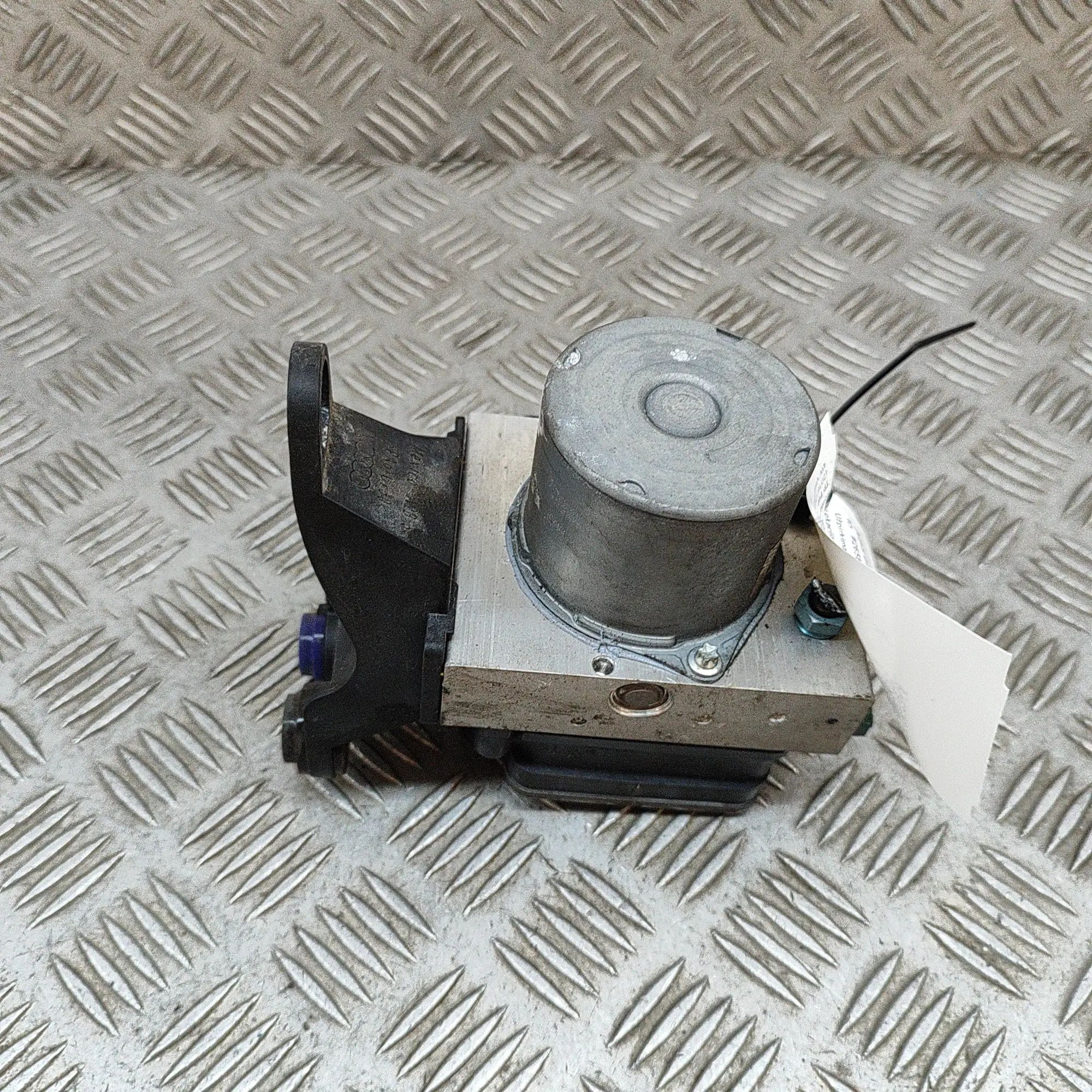 Audi Q5 (8R) ABS Hydraulipumppu 80A907379, 0265956241, 80A614517E, 0265256481, ...
