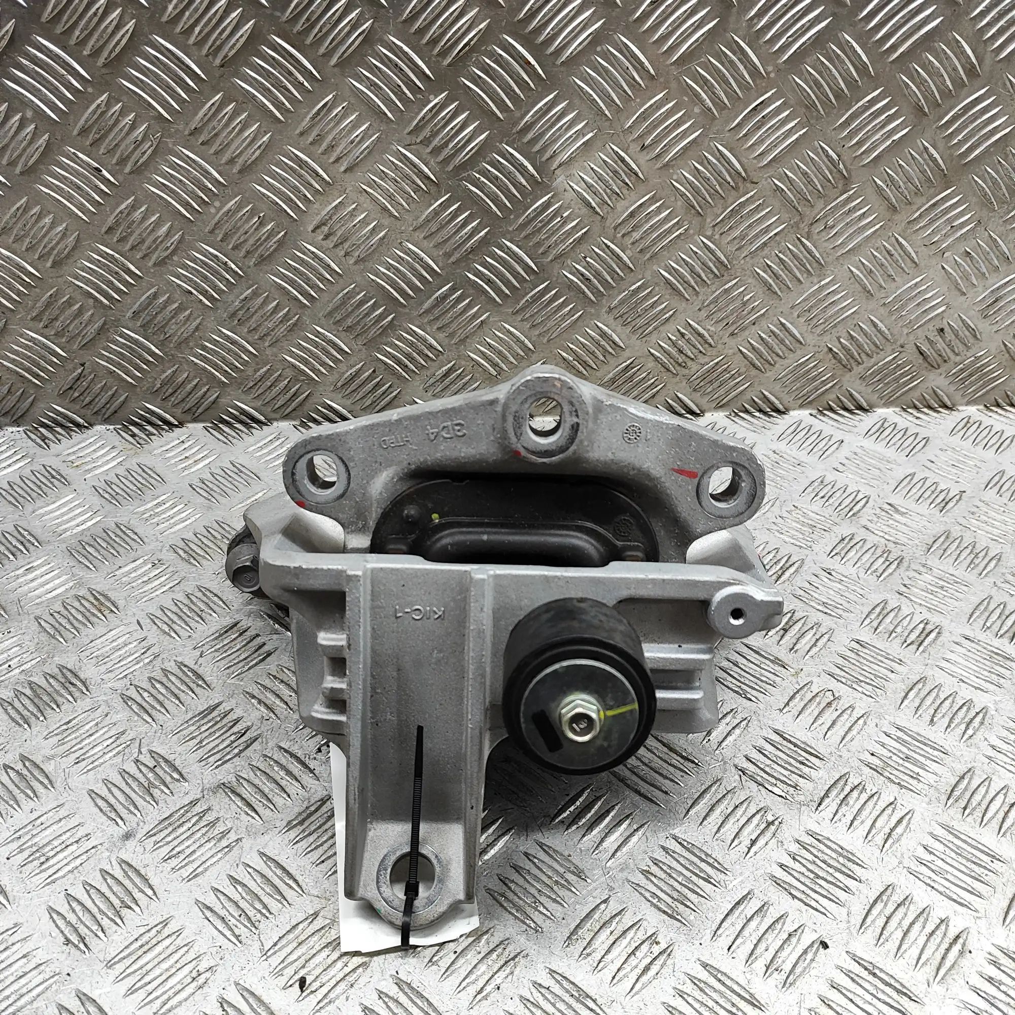 Honda CR-V Left Side Engine Mount 50850-3D4-A51 Left Side Engine Mount HONDA CR-V...