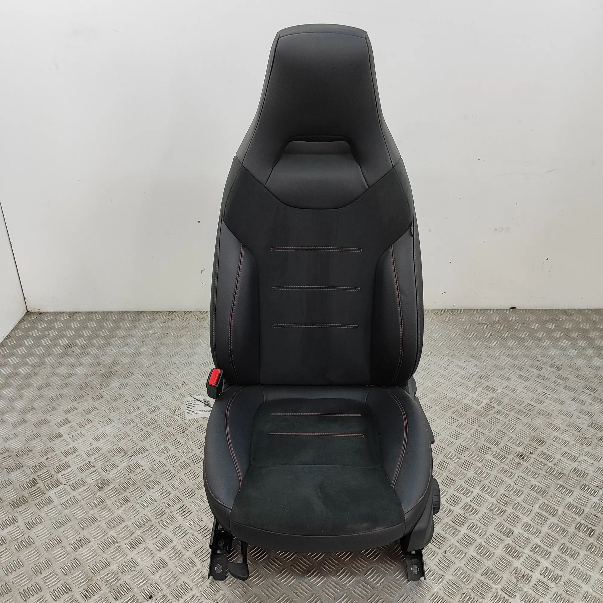 Mercedes-Benz CLA (C118) Front Left Seat A1779107901, A1778601702 Front Left Seat MERCED...