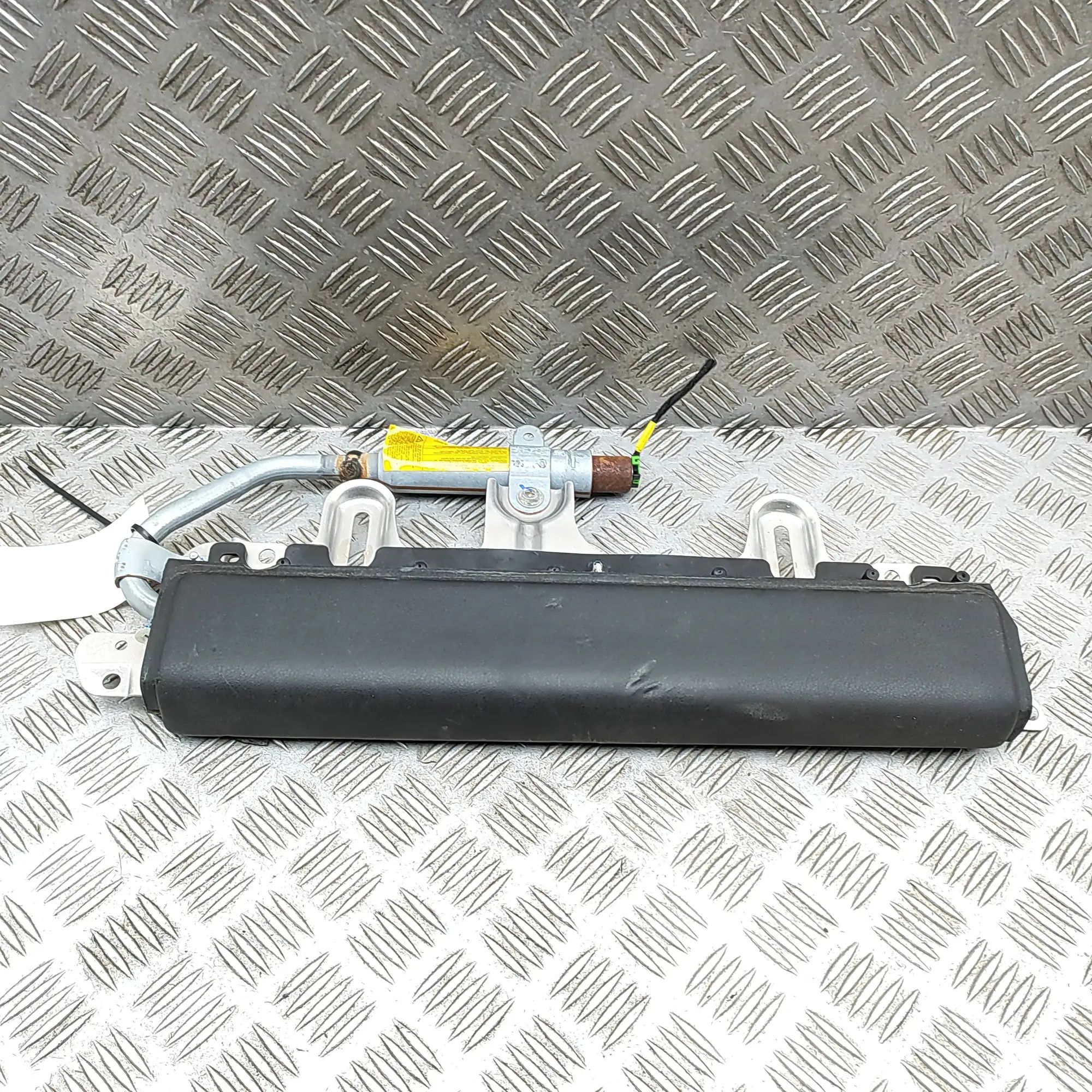 Maserati GranTurismo / GranCabrio Front Left Door Safety Bag SRS 80054600 Front Left Door Safety Bag SRS MASERAT...