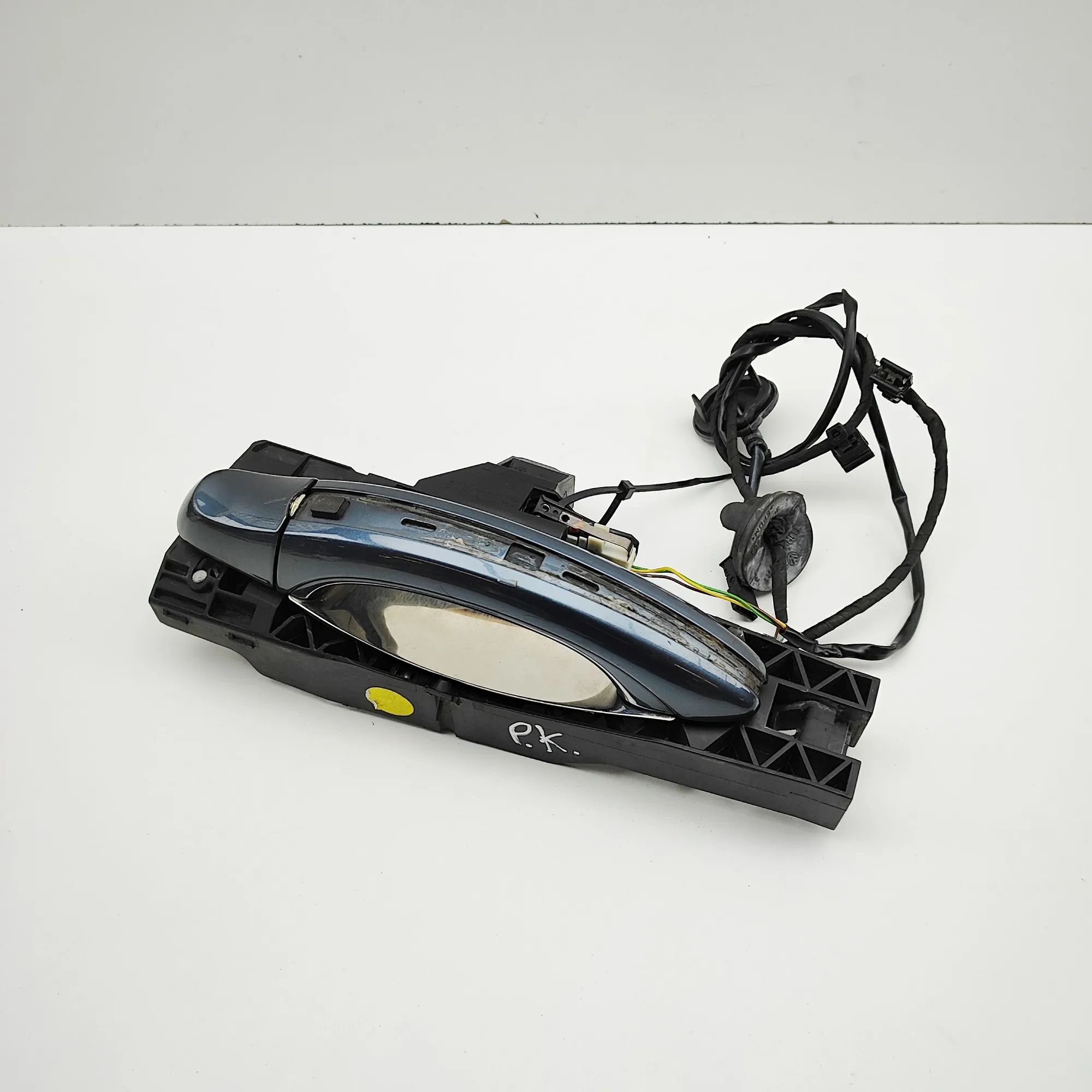 Bentley Continental GT, GTC, Flying Spur Front Left Door Exterior Handle 3W1837885C, 3W3837205C, 4W1837885C Front Left D...