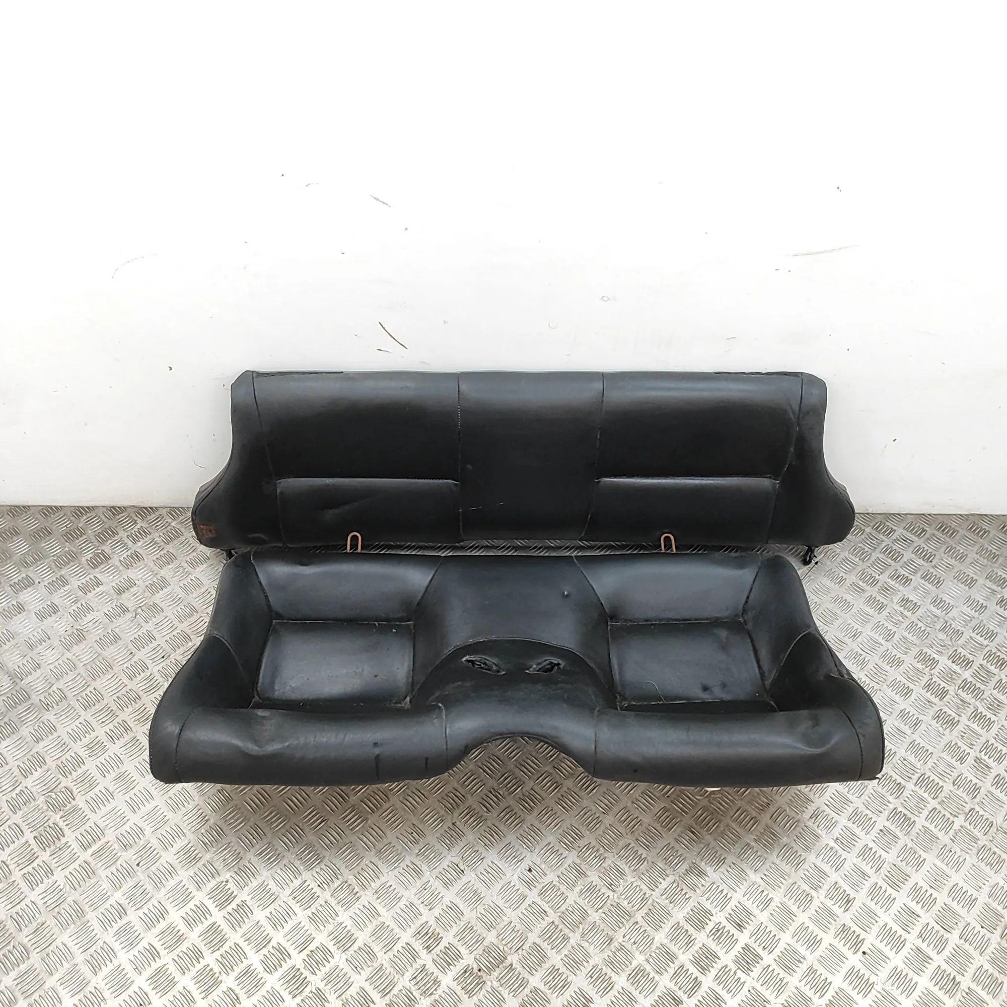 Nissan 300ZX Tagaiste (kompl.) 88600-45P00, 88300-45P65 Rear Seat NISSAN 300 (...