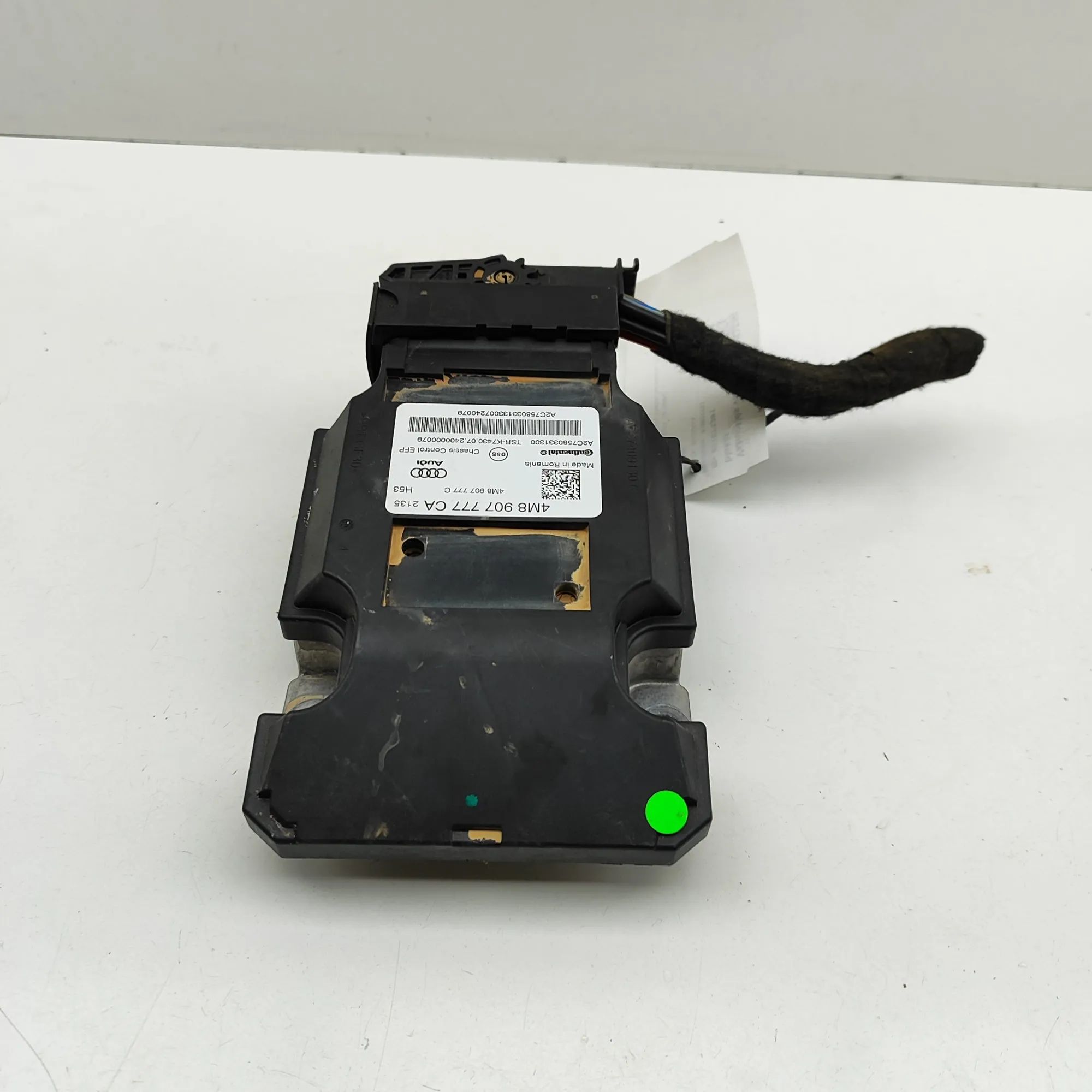 Audi Q8 Suspension Control Unit 4M8907777C, 4M8907777CA Suspension Control Unit...