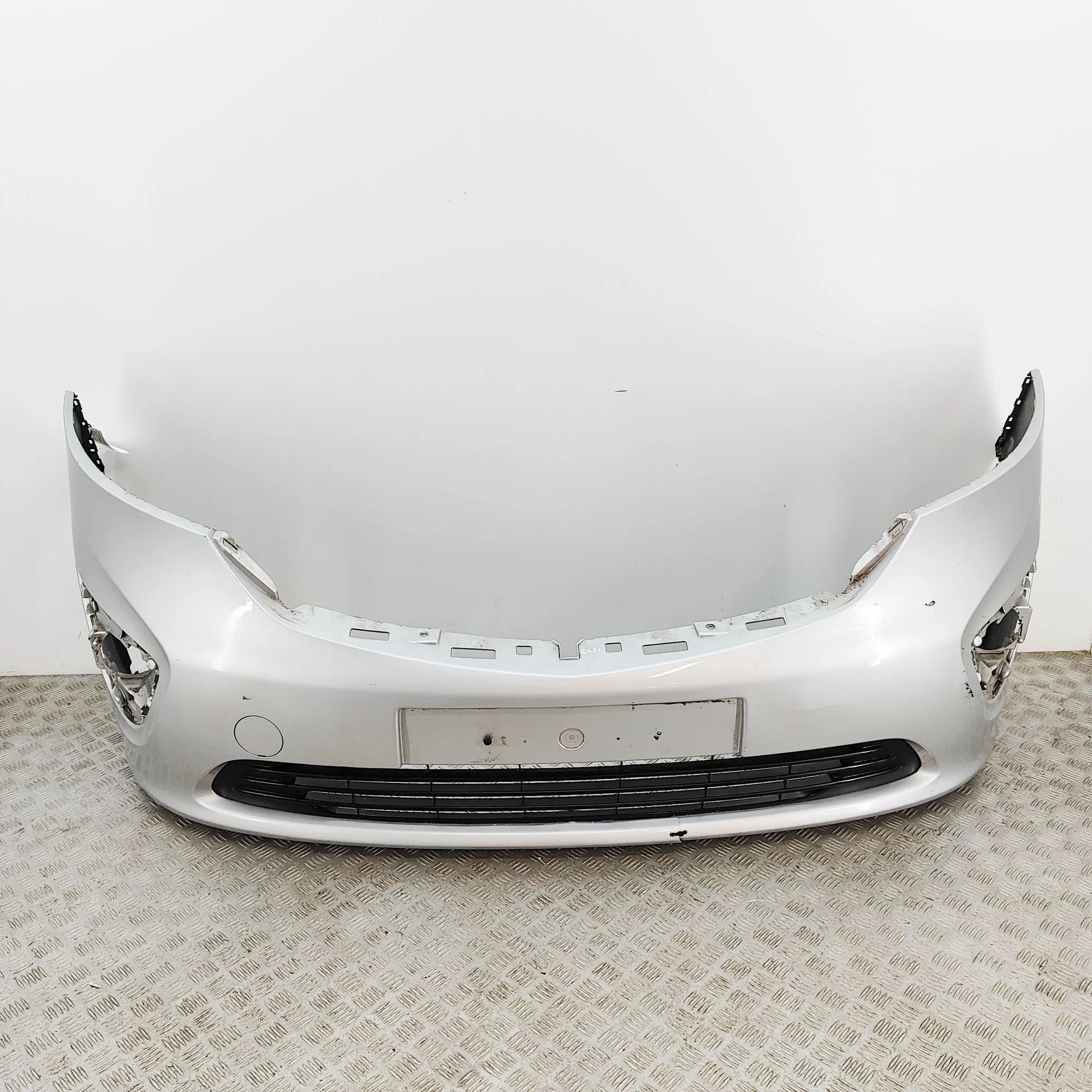 Opel Vivaro (B) front bumper 95517277 Front Bumper OPEL VIVARO (Furgon) (201...