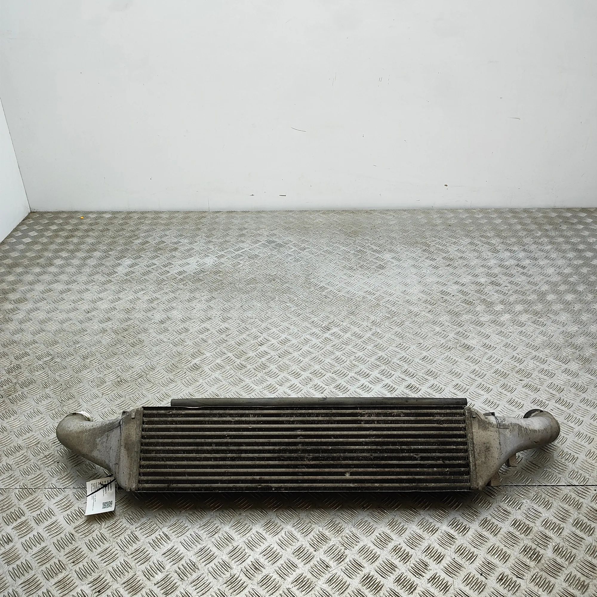 Audi Q5 (8R) Intercooler radiator 8R0145805A Intercooler Radiator AUDI Q5 (8R) (2...