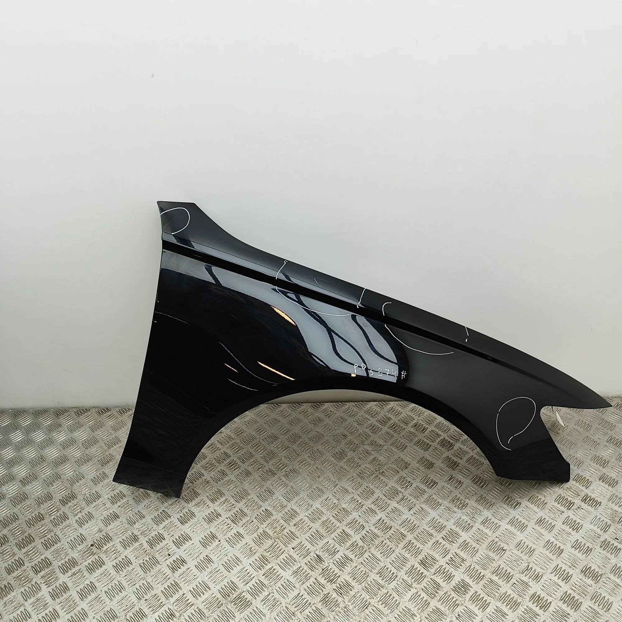 Audi A6 (C7) Front Right Fender 4G0821102 Front Right Fender AUDI A6 (4G2, C7, ...