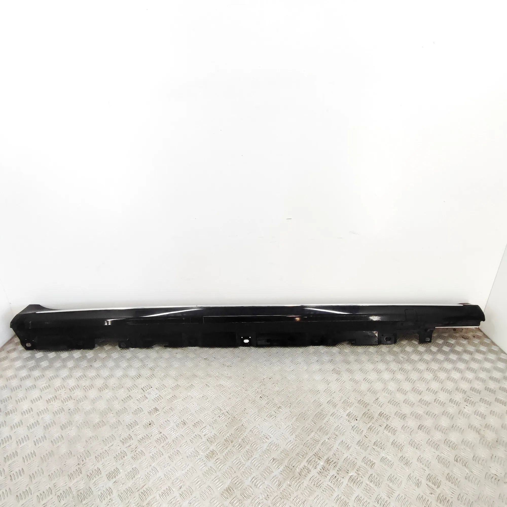 Mercedes-Benz A (W177) Right Side Plastic Sideskirt Cover A002223882, A2238852104, A2236988400 Right Side...