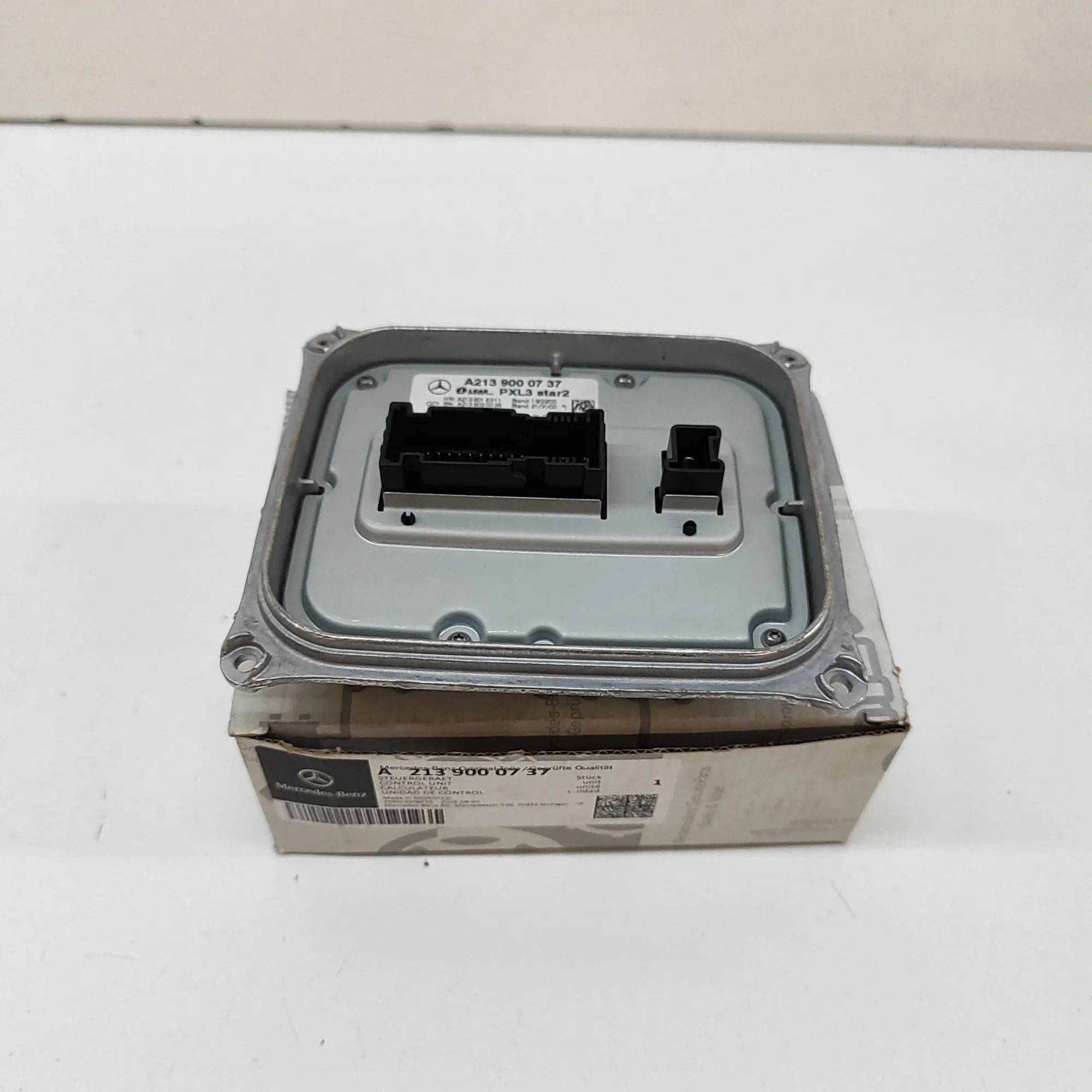 Mercedes-Benz A (W177) LED Lights Control Unit A2139000737 LED Lights Control Unit MERCEDES-BE...
