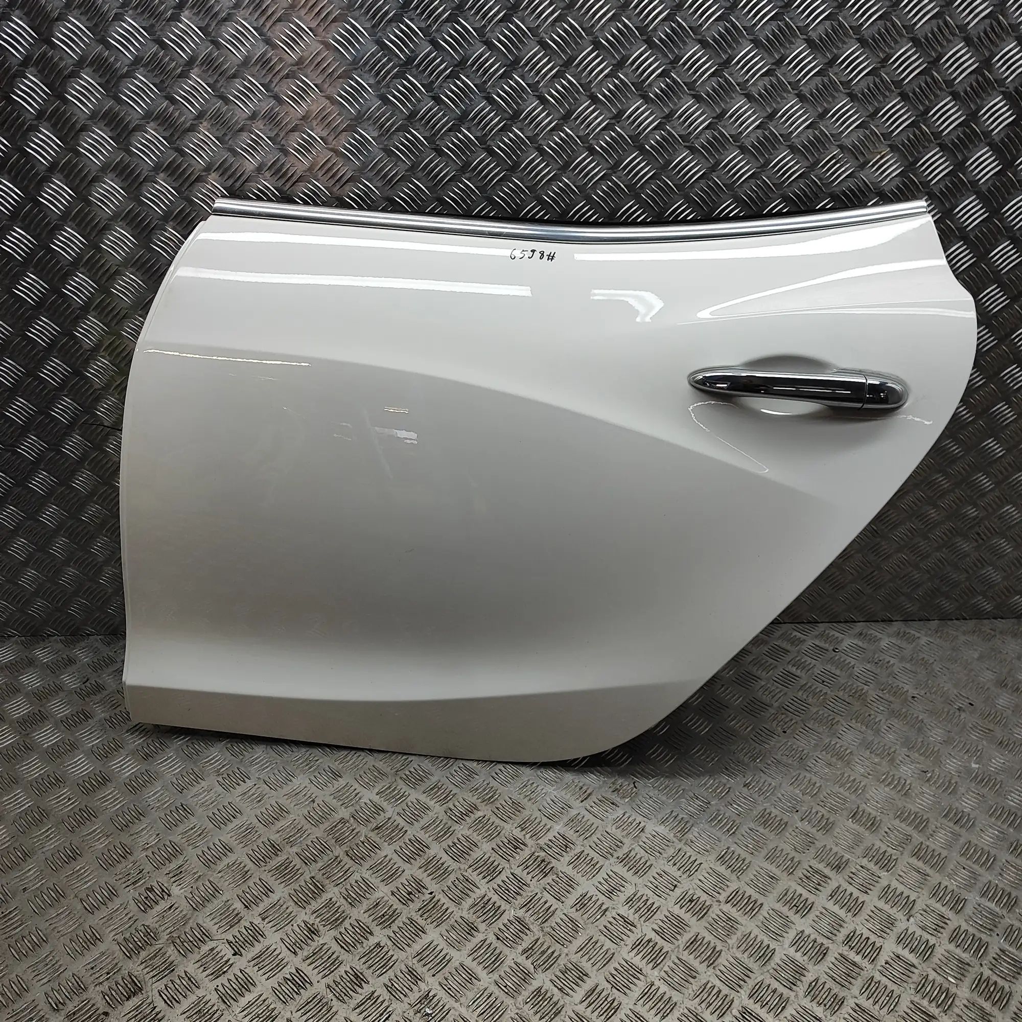Maserati Ghibli Rear Left Door 673008062 Rear Left Door MASERATI GHIBLI (M157)...