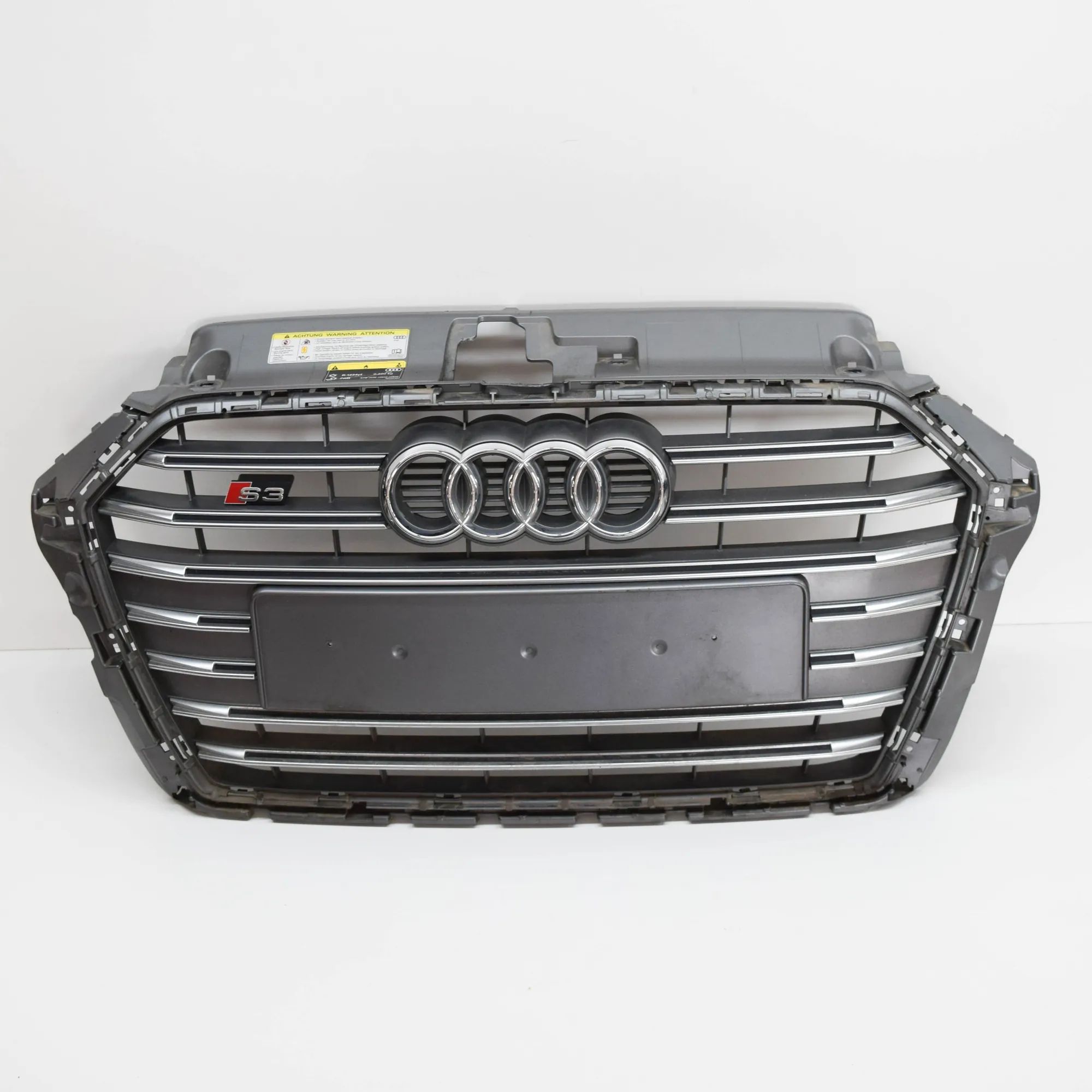 Audi A3 (8V) Radiator Grille 8V3853651AC Radiator Grille AUDI A3 (Limousine ...
