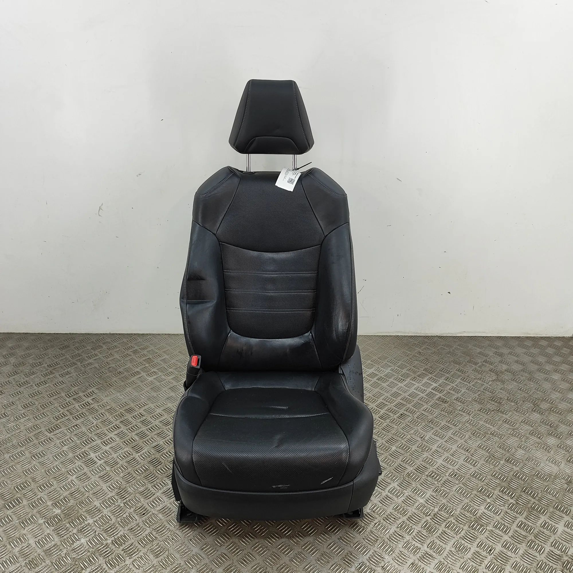 Toyota RAV4 (XA40) Front Left Seat 72020-42350 Front Left Seat TOYOTA RAV (4 V XA5...
