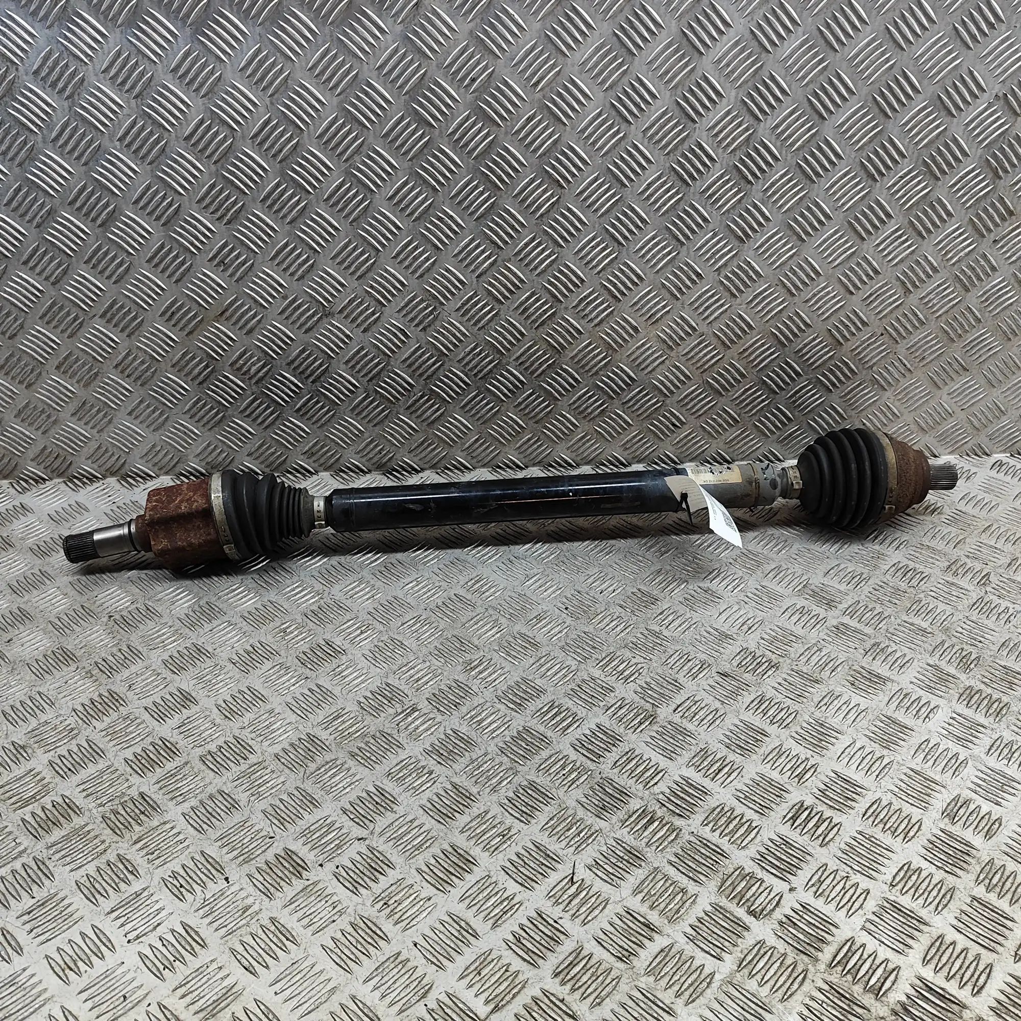 Audi A3 (8V) Front Right Driveshaft 5Q0407272DK Front Right Driveshaft AUDI A3 (Spo...