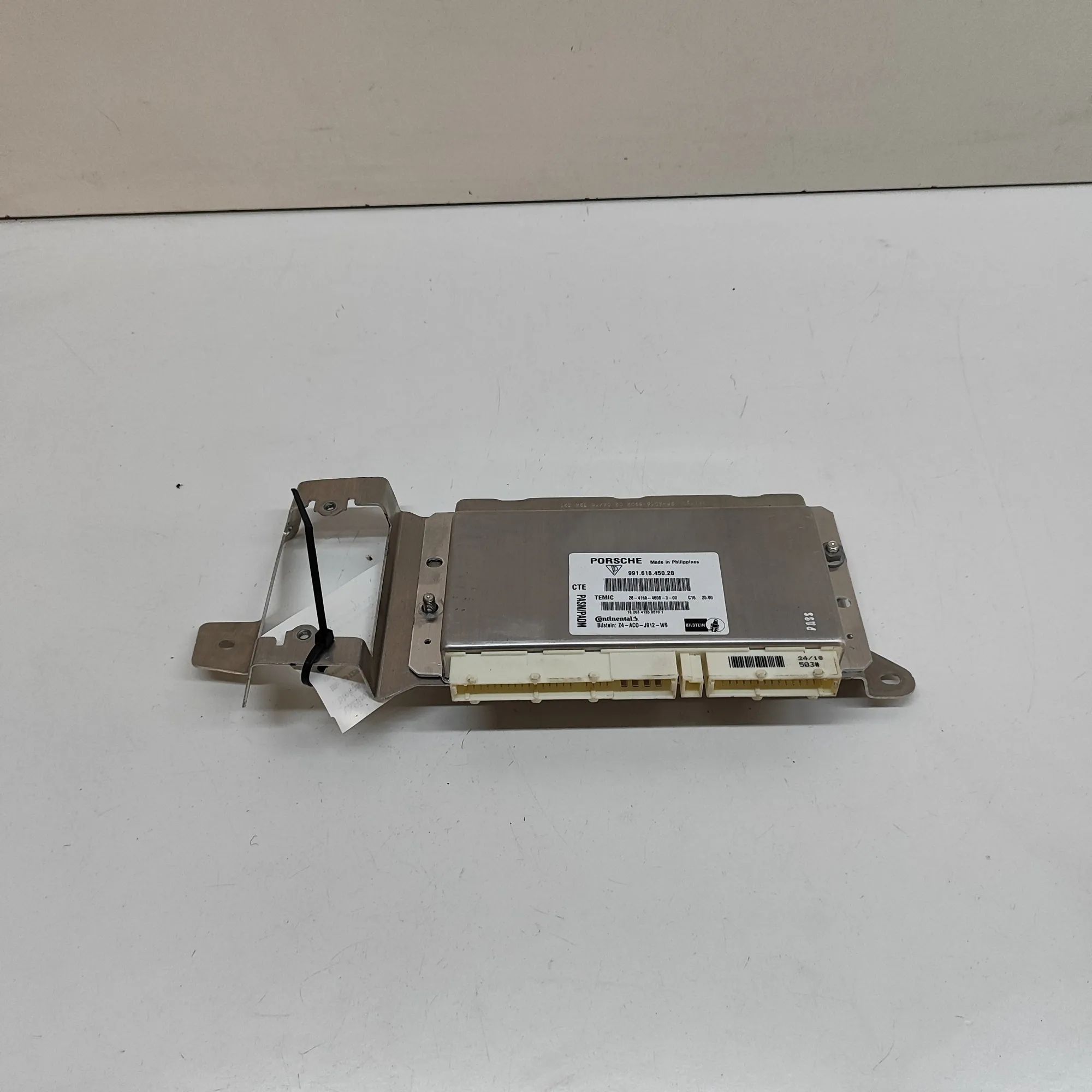 Porsche Boxster (981) Dynamic Suspension Control Module 99161845028 Dynamic Suspension Control Module P...