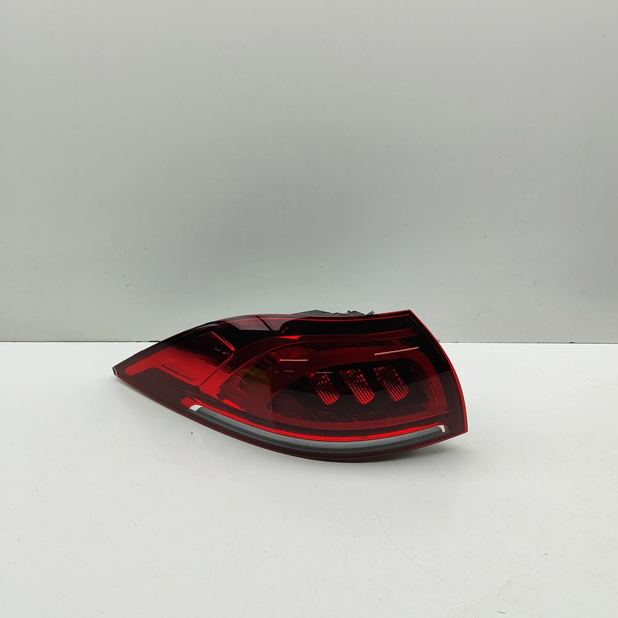 Mercedes-Benz GLE (W167) Rear Left Tail Light A1679060907 Rear Left Tail Light MERCEDES-BENZ ...