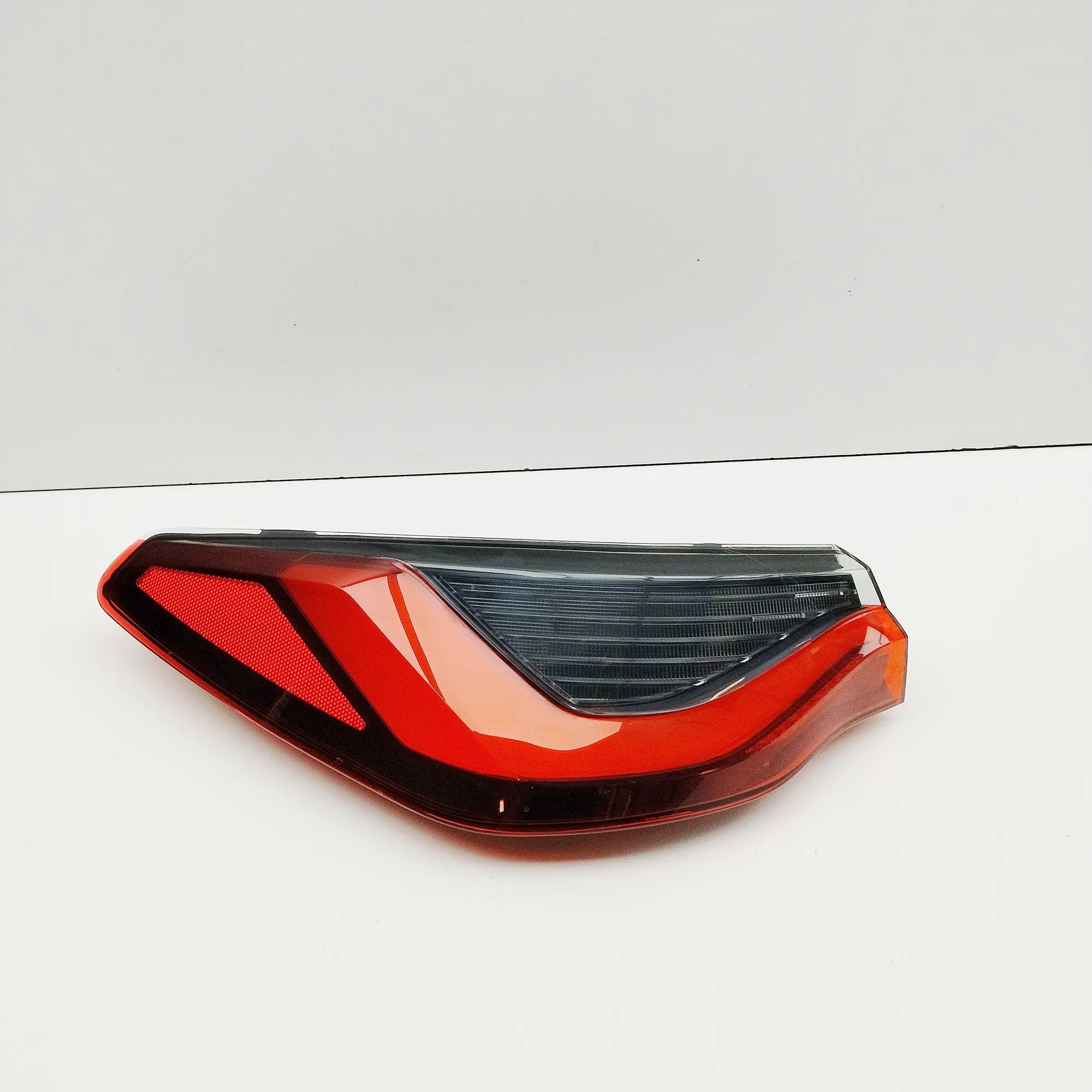 BMW i4 (G26) Rear Left Tail Light 7477603 Rear Left Tail Light BMW I4 (G26) (2022...