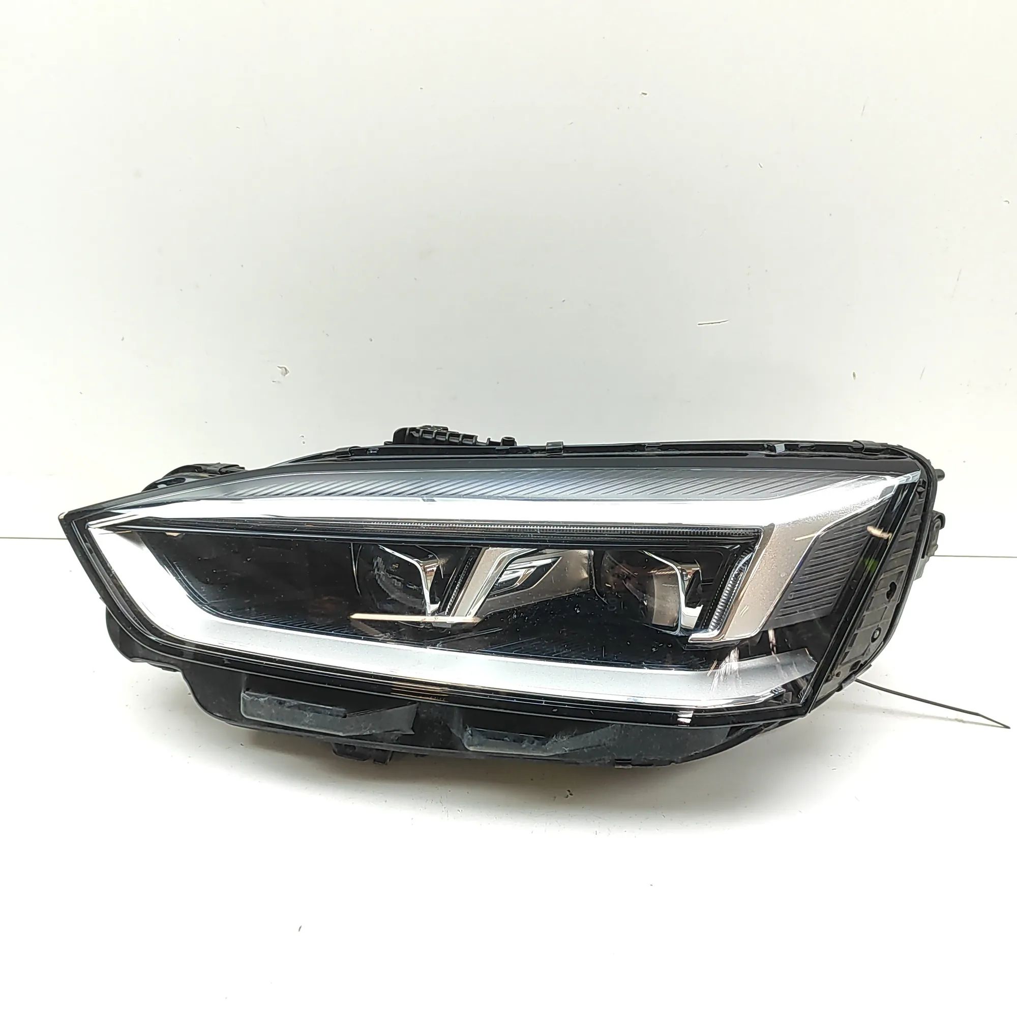 Audi A5 (B9) Front Left Headlight 8W6941035F Front Left Headlight AUDI A5 (Sportb...
