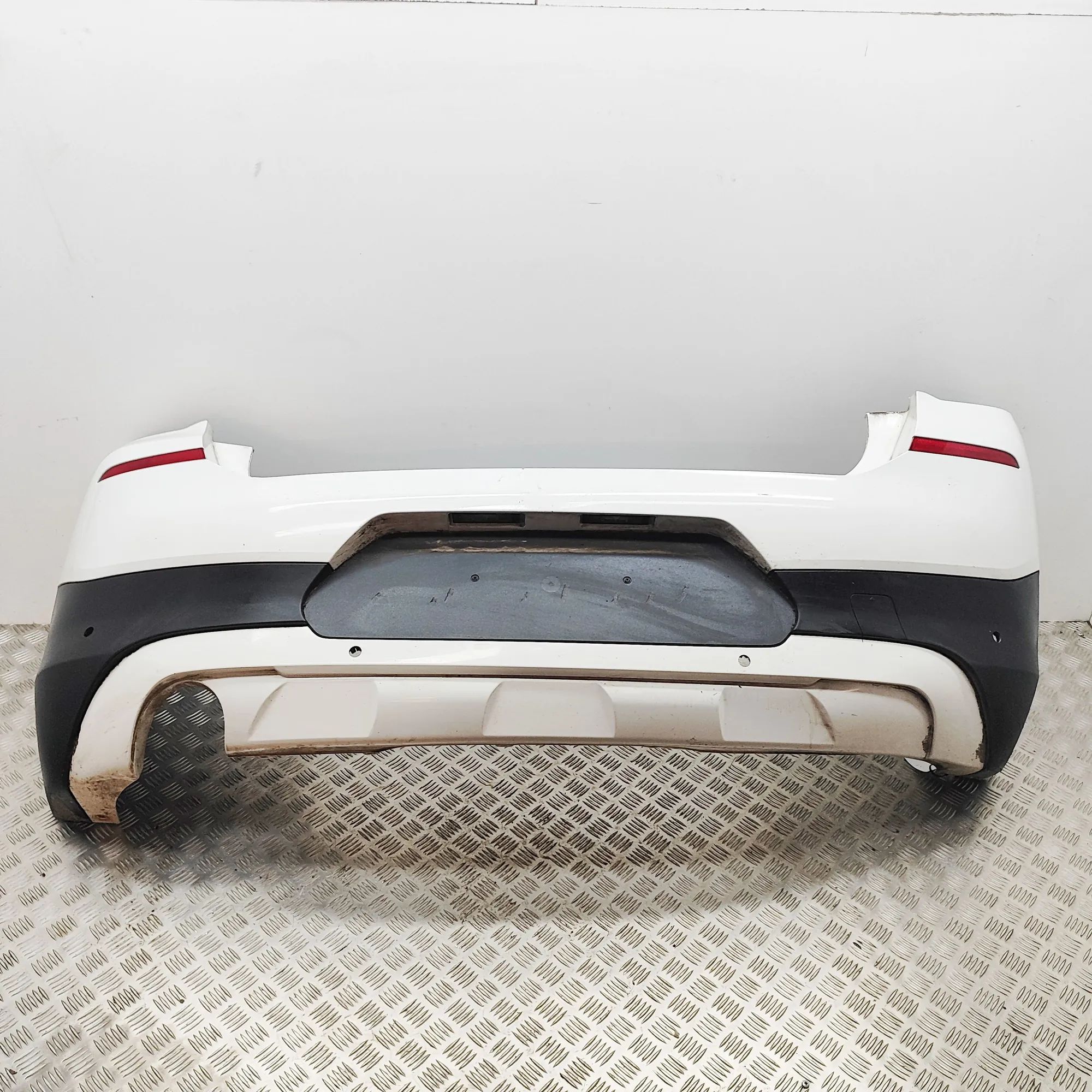 BMW X2 (F39) rear bumper 7953916 Rear Bumper BMW X2 (F39) (2018-...)

Pa...