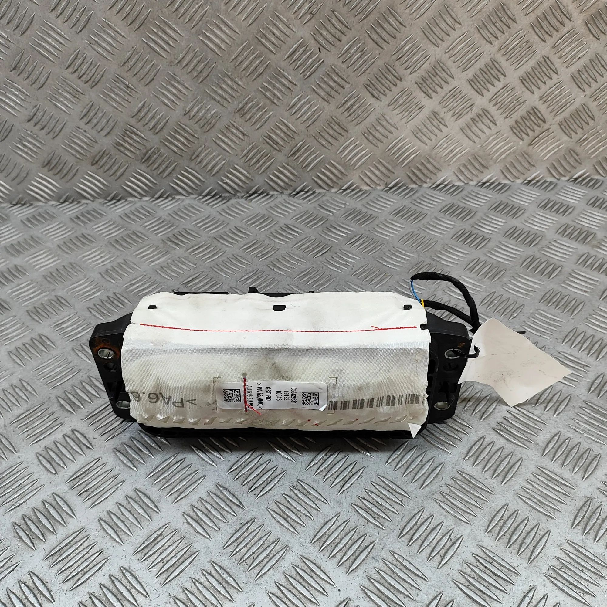 Audi e-tron Dashboard Safety Bag SRS 4KE880204D Dashboard Safety Bag SRS AUDI E-TRON...