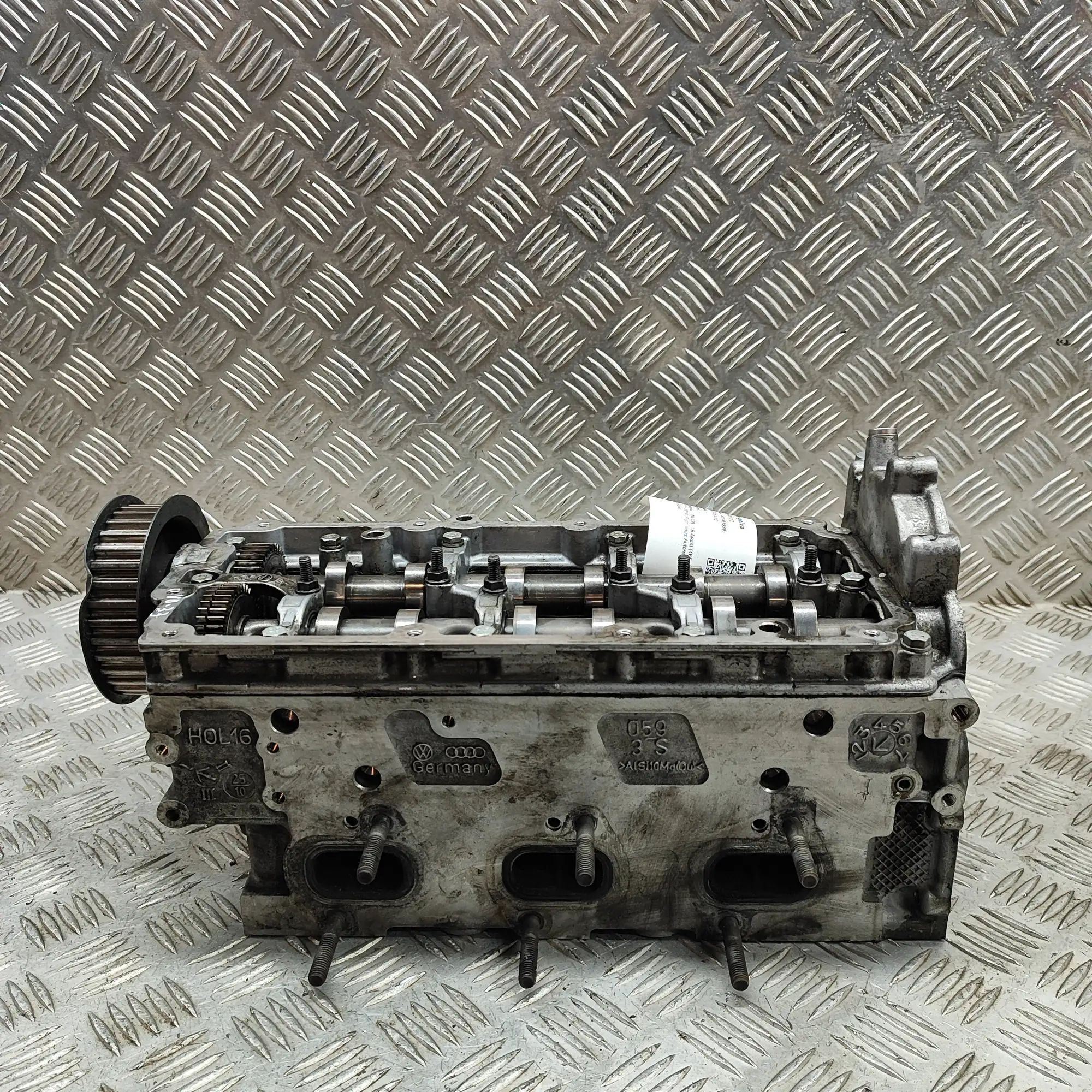 Audi A6 (C6) Engine Cylinder Head 1059353CS Engine Cylinder Head AUDI A6 (Avant 4...
