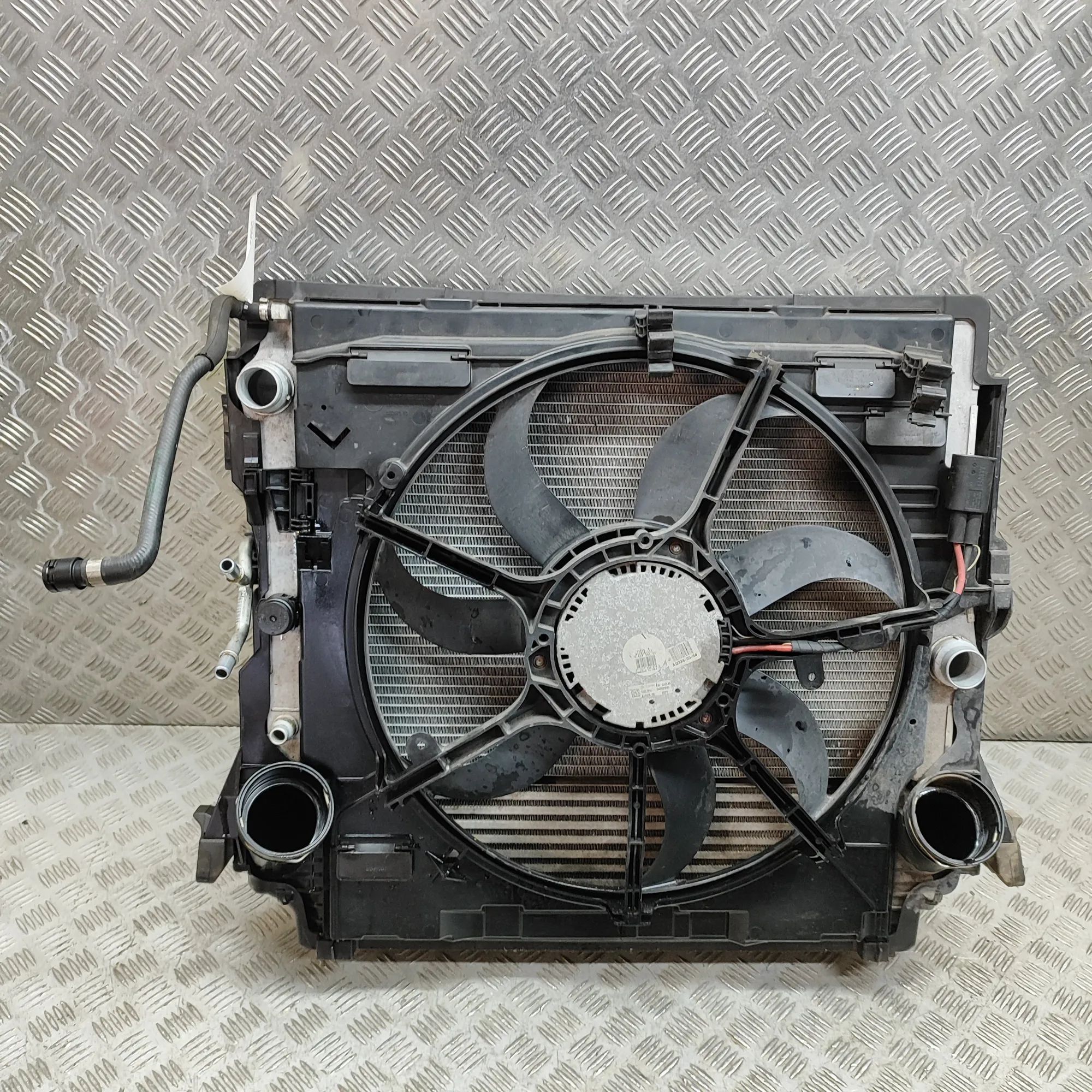 BMW X6 (E71 / E72) Cooling Radiator Pack 7594608, 0460810161, 8618241 Cooling Radiator P...