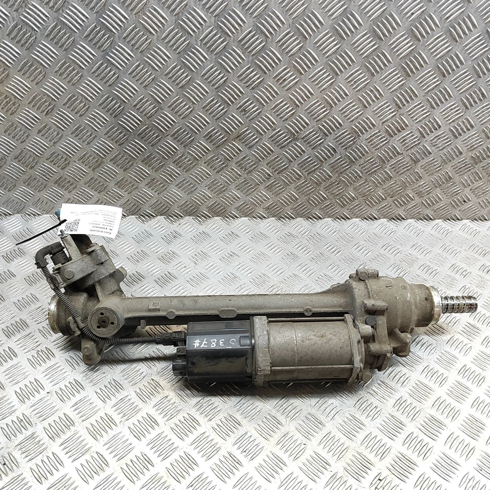 BMW 3 (F30 / F31) рулевая рейка / червяк 840762, 6870476 Steering Rack BMW 3 SERIES (Gra...
