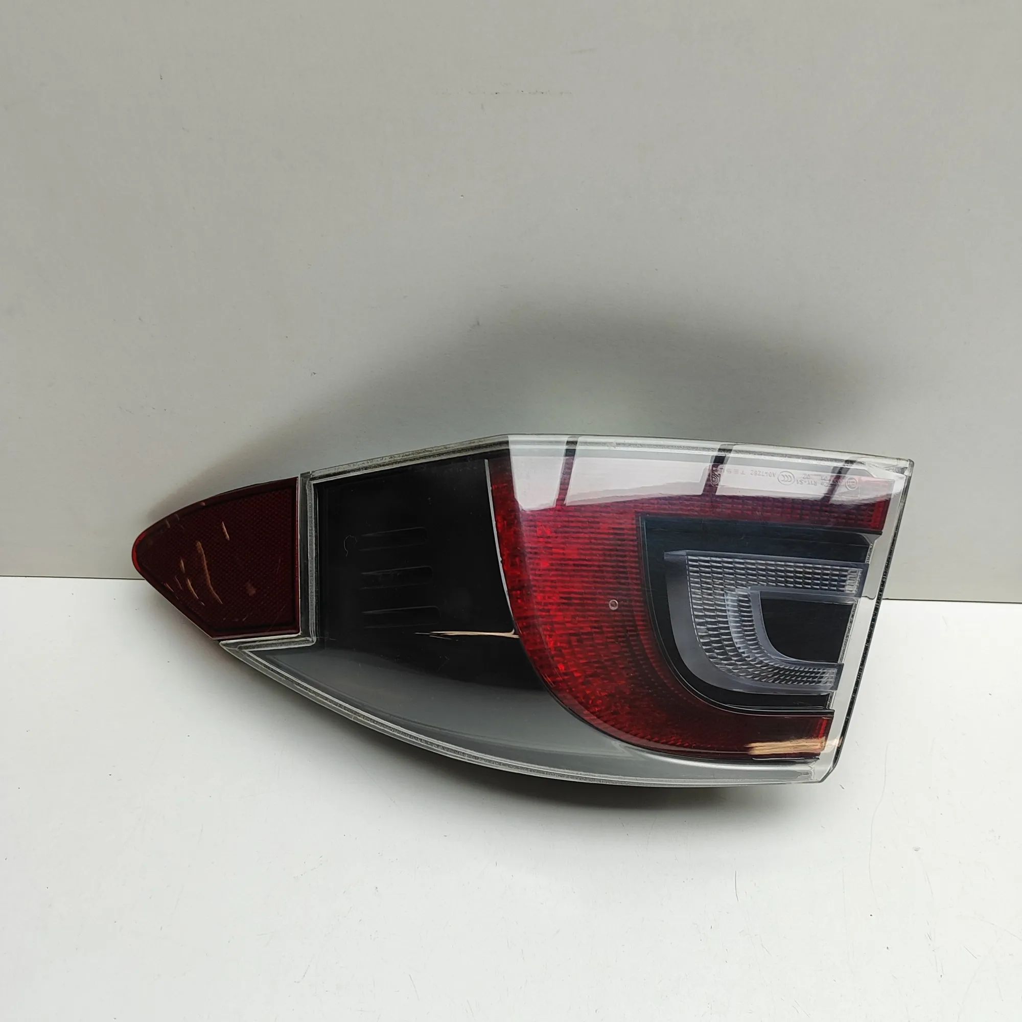 Tesla Model S Rear Right Tail Light 6005921-00-F Rear Right Tail Light TESLA MODEL ...