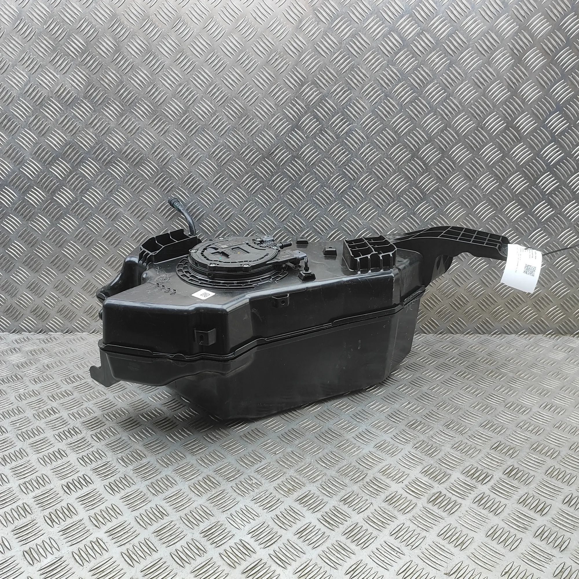 BMW X6 (G06) Adblue бачок 9488143, 8740279 AdBlue Tank BMW X6G06 (2019-.....