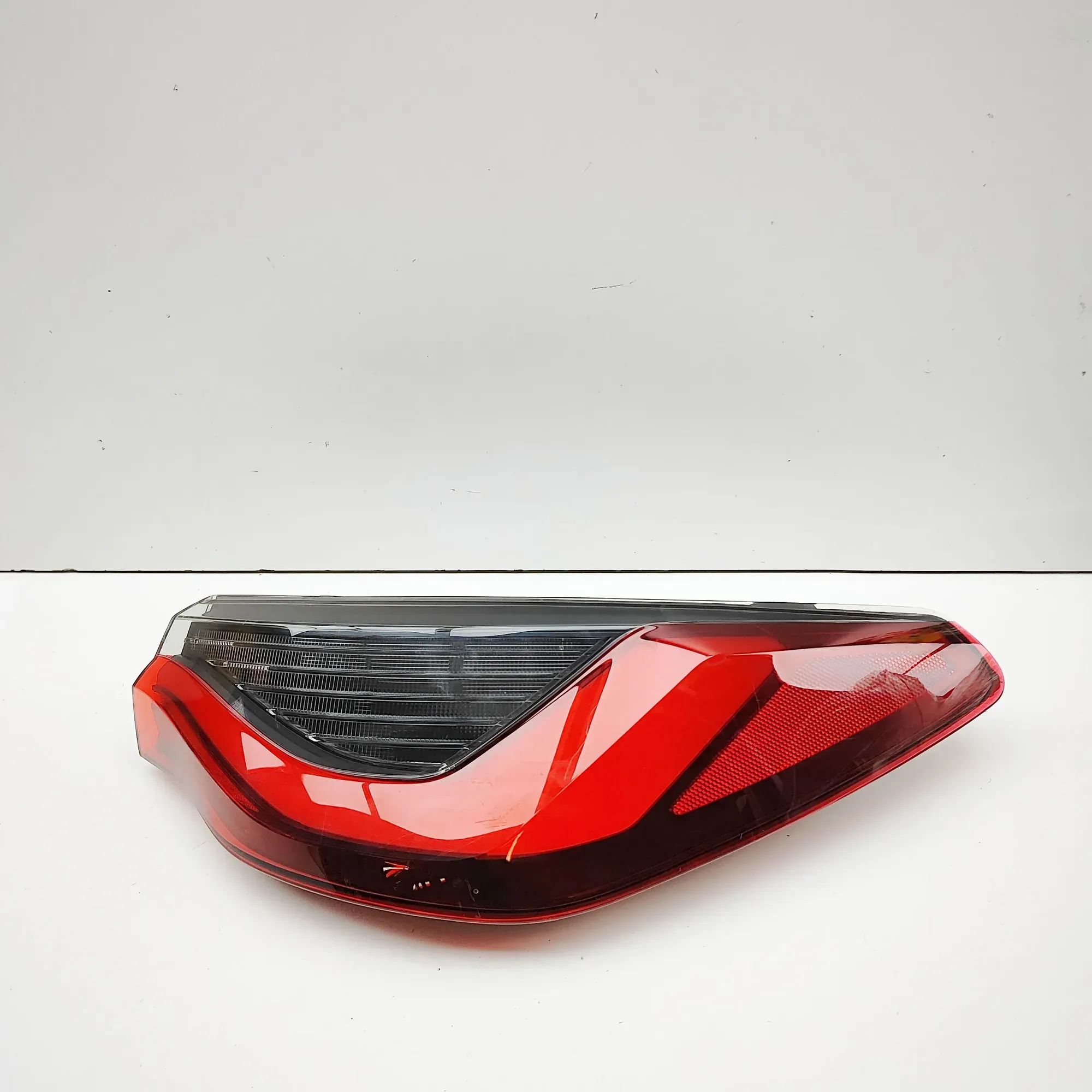 BMW 4 (F32 / F33 / F36) Rear Right Tail Light 7477604 Rear Right Tail Light BMW 4 SERIES (Cou...