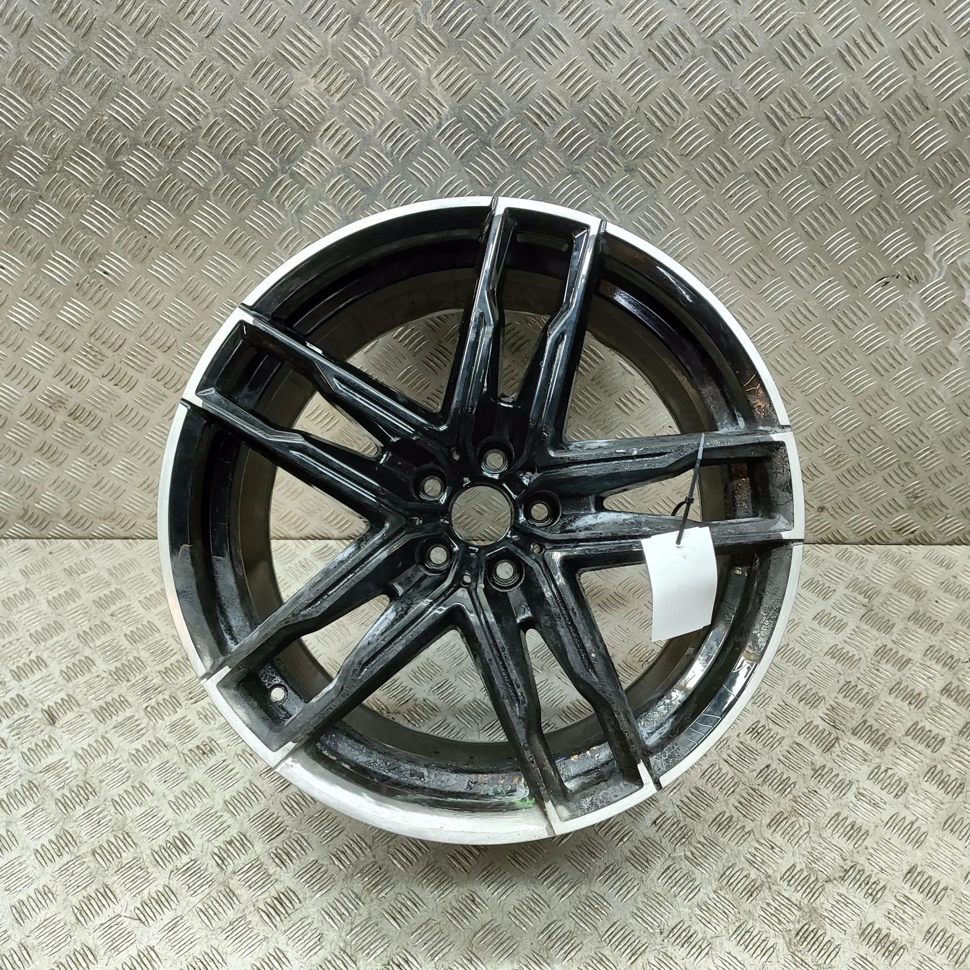 BMW 8 (G15) Alloy Wheel 8089567, 8089563 Alloy Wheel BMW 8 SERIES (Cabr...