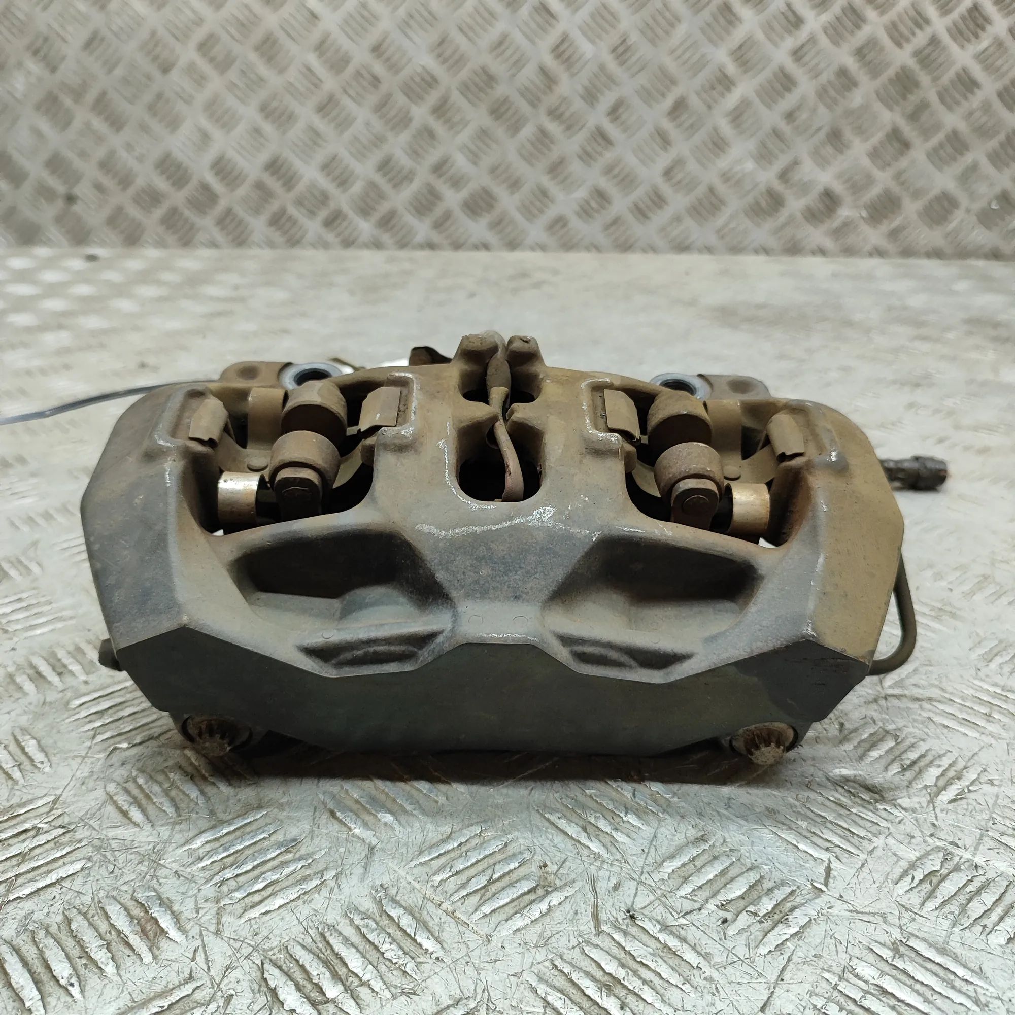 Audi e-tron GT (FW) Rear Left Brake Caliper 9J1611775D, 9J1611775, 4J3615403, 4J3615403AM R...