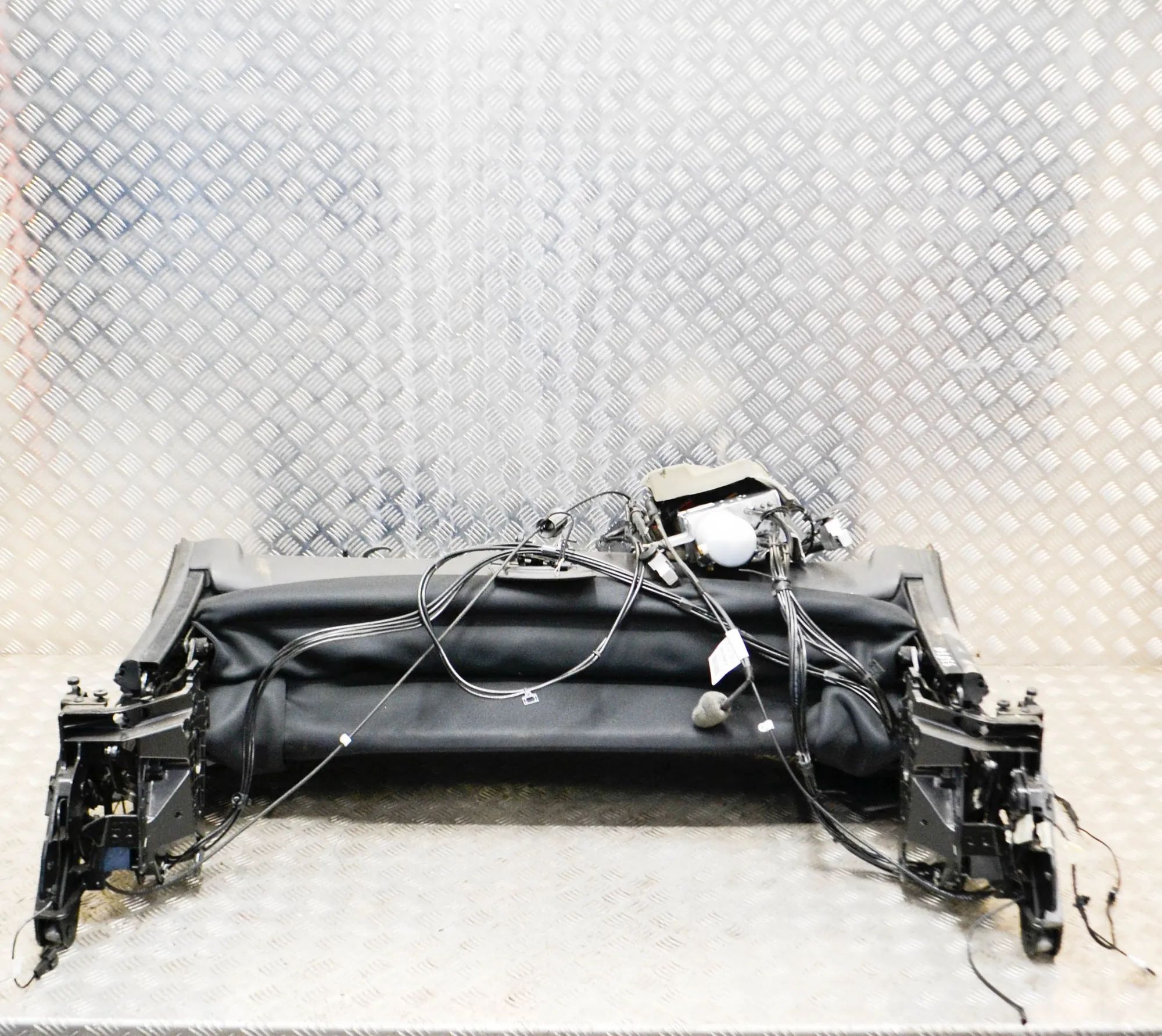Mercedes-Benz S Coupe (C217) Roof Folding Mechanism A2097740830, A2097740530, A2078000030 Roof Fold...