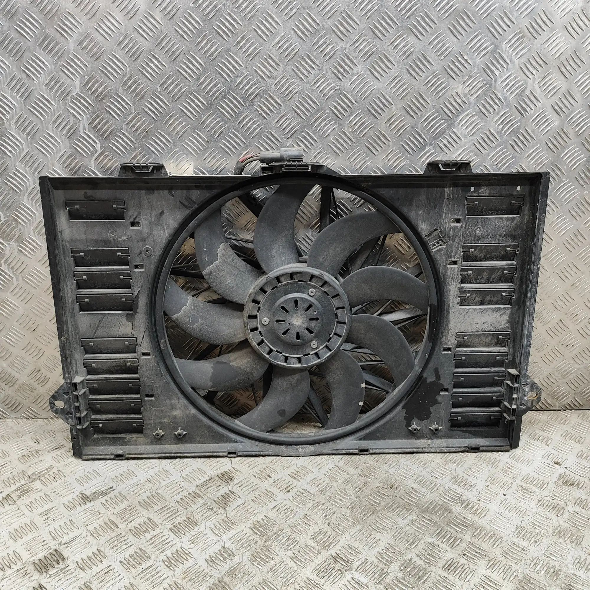 Porsche Panamera Engine Cooling Fan Shroud 97010606104, 970.106.061.04 Engine Cooling Fan ...