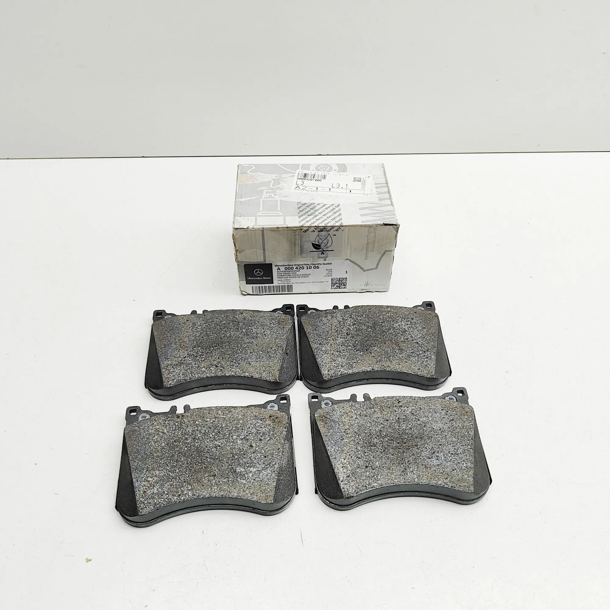 Mercedes-Benz A (W176) Front Brake Pads A0004201006 Front Brake Pads MERCEDES-BENZ S-CL...