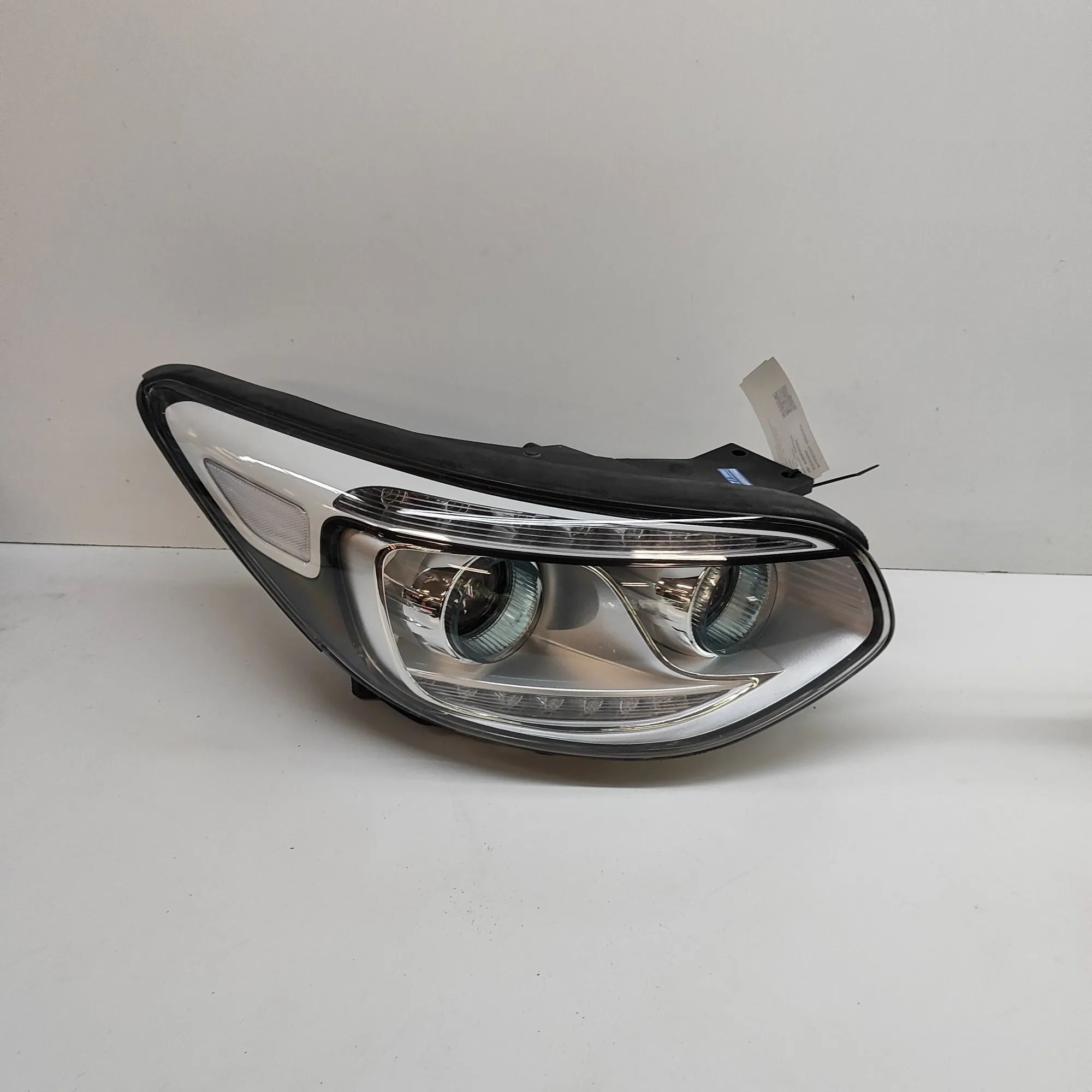 Kia Soul Front Right Headlight 92102-E4010, 92102-E4010-1D Front Right Headlig...