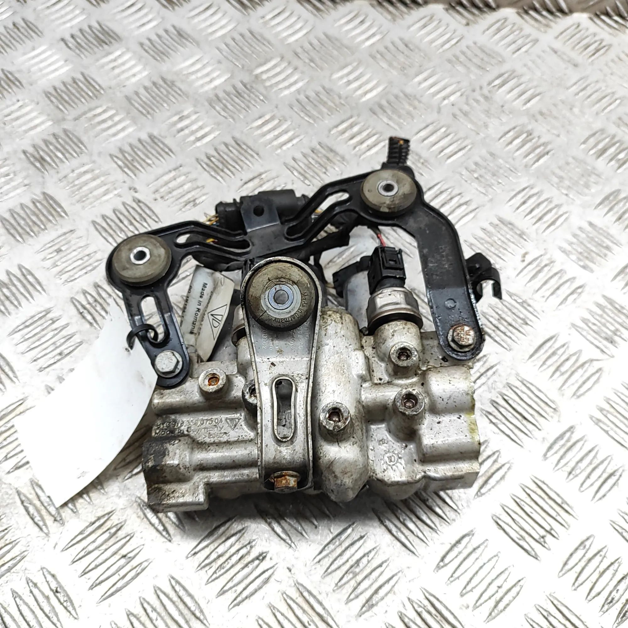 Porsche Panamera Hydraulic Valve Block 970.359.075.04, 97035932102, 970.359.321.02, 97...