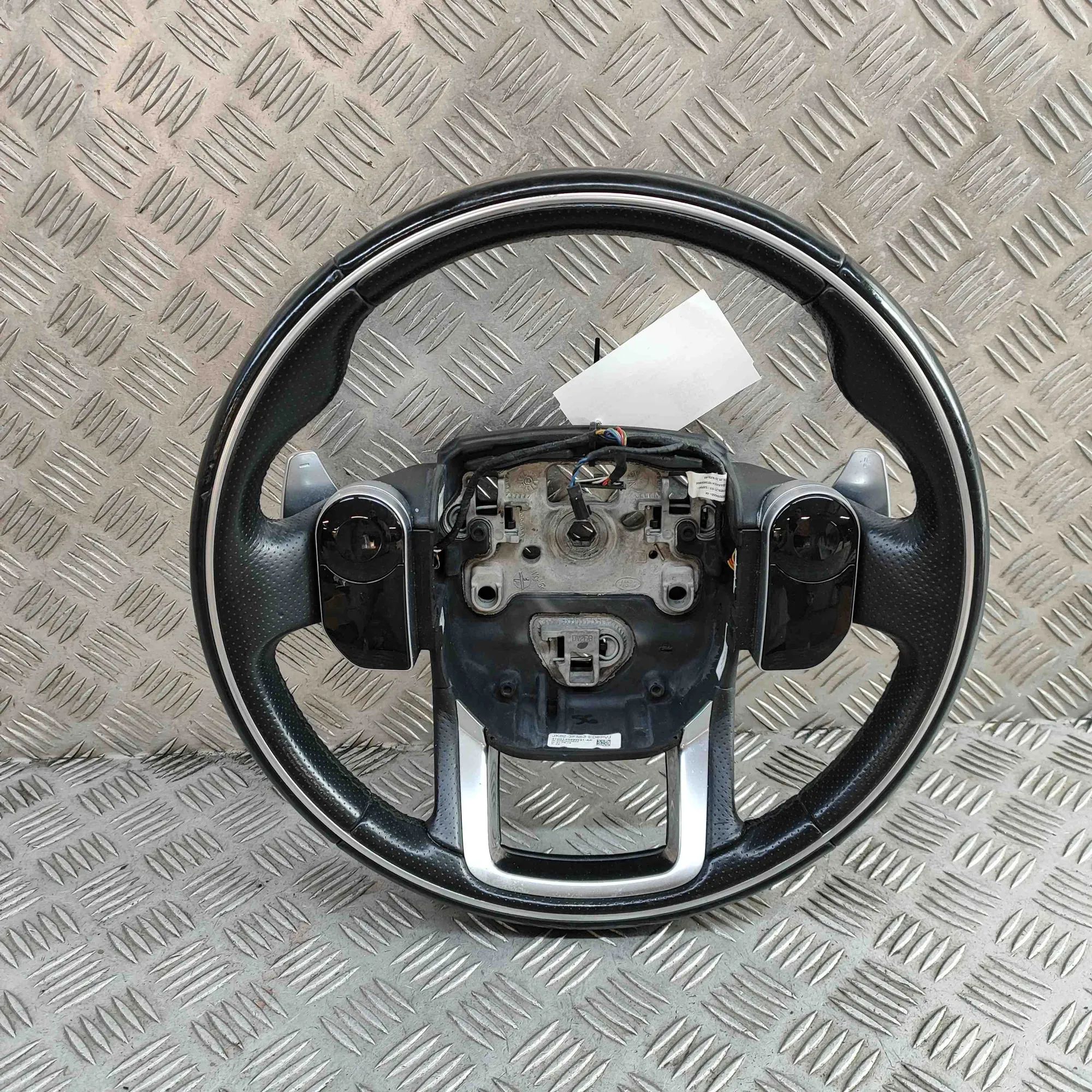 Land Rover Range Rover Velar steering wheel