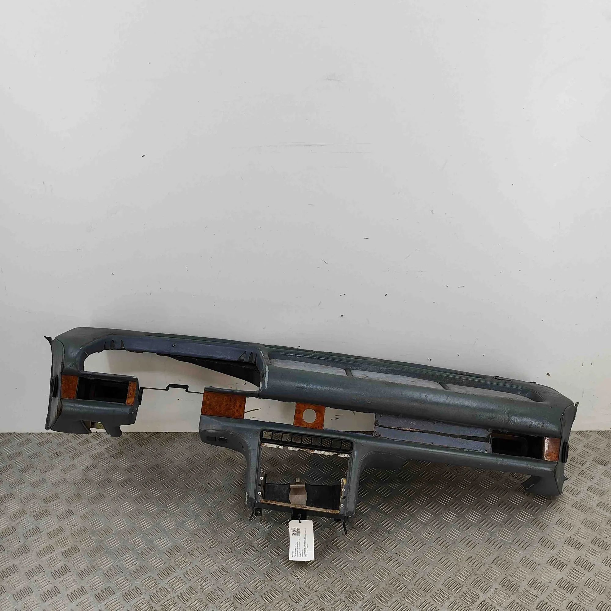 Maserati Biturbo (2, 4, Spyder, Karif) Dashboard 312351049 Dashboard MASERATI 425 (1987-1994)

P...
